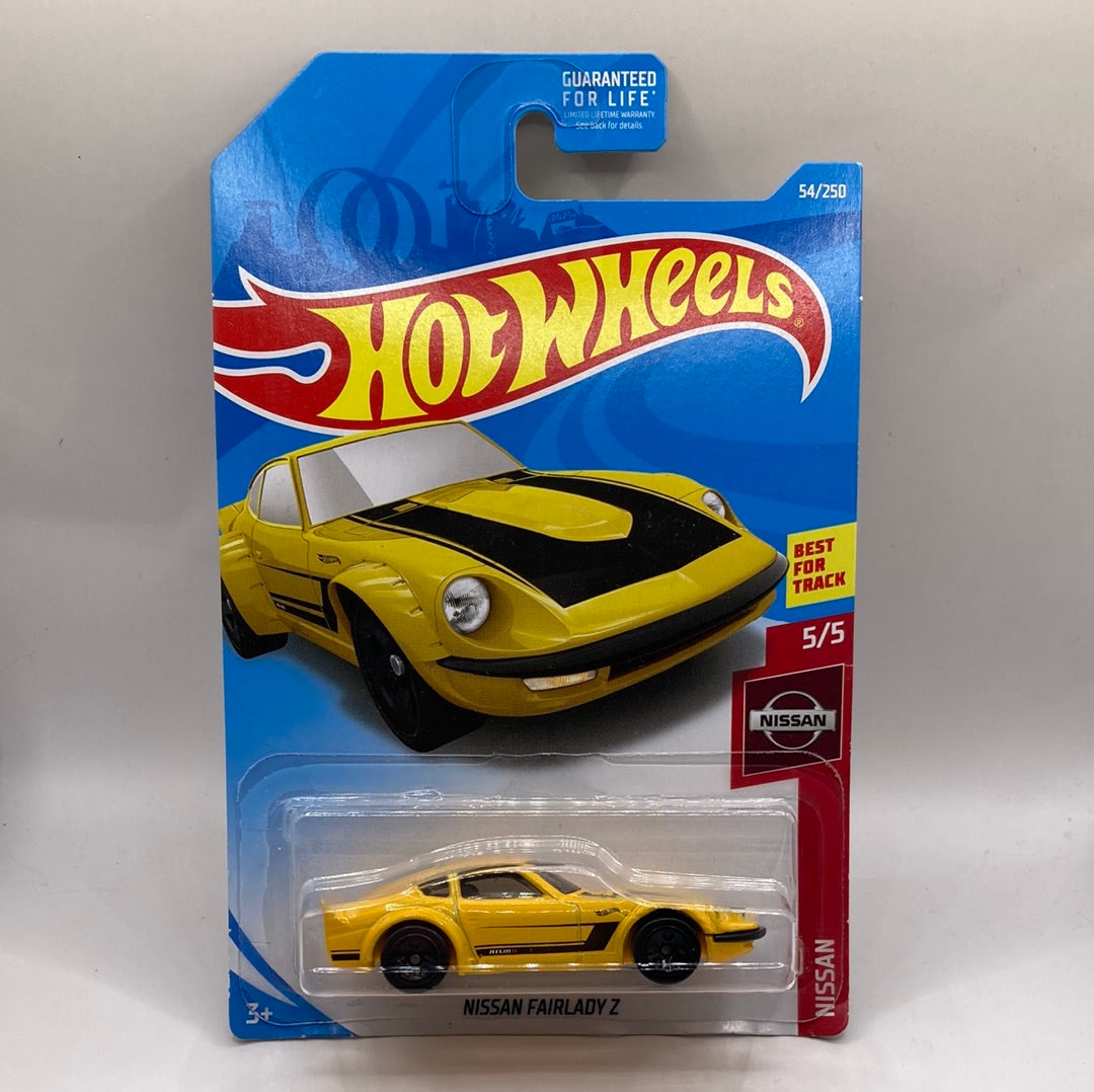 Hot wheels nissan sale fairlady z yellow