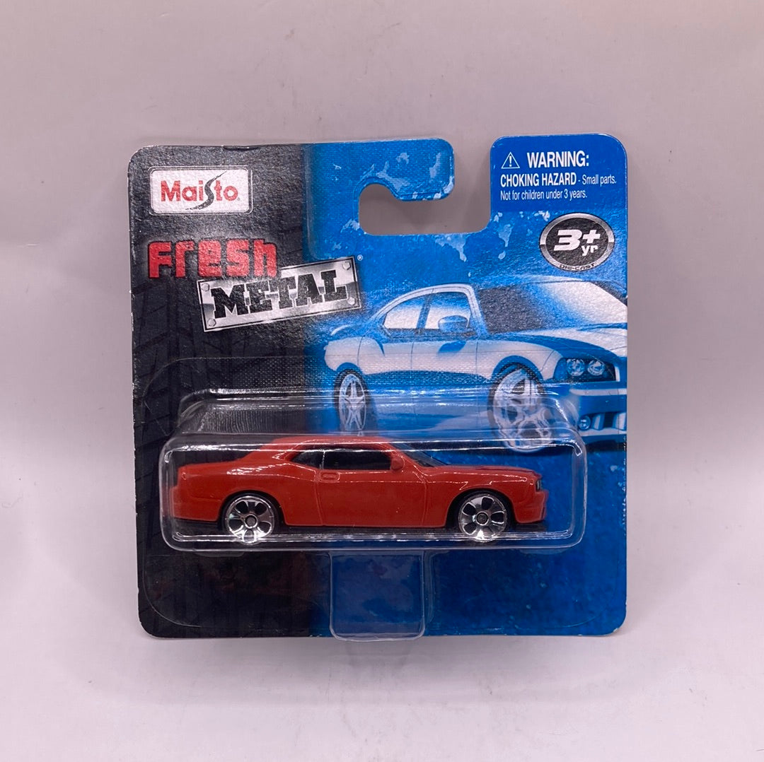 Maisto 2008 Dodge Challenger SRT8 Diecast | S and E Hobbies and