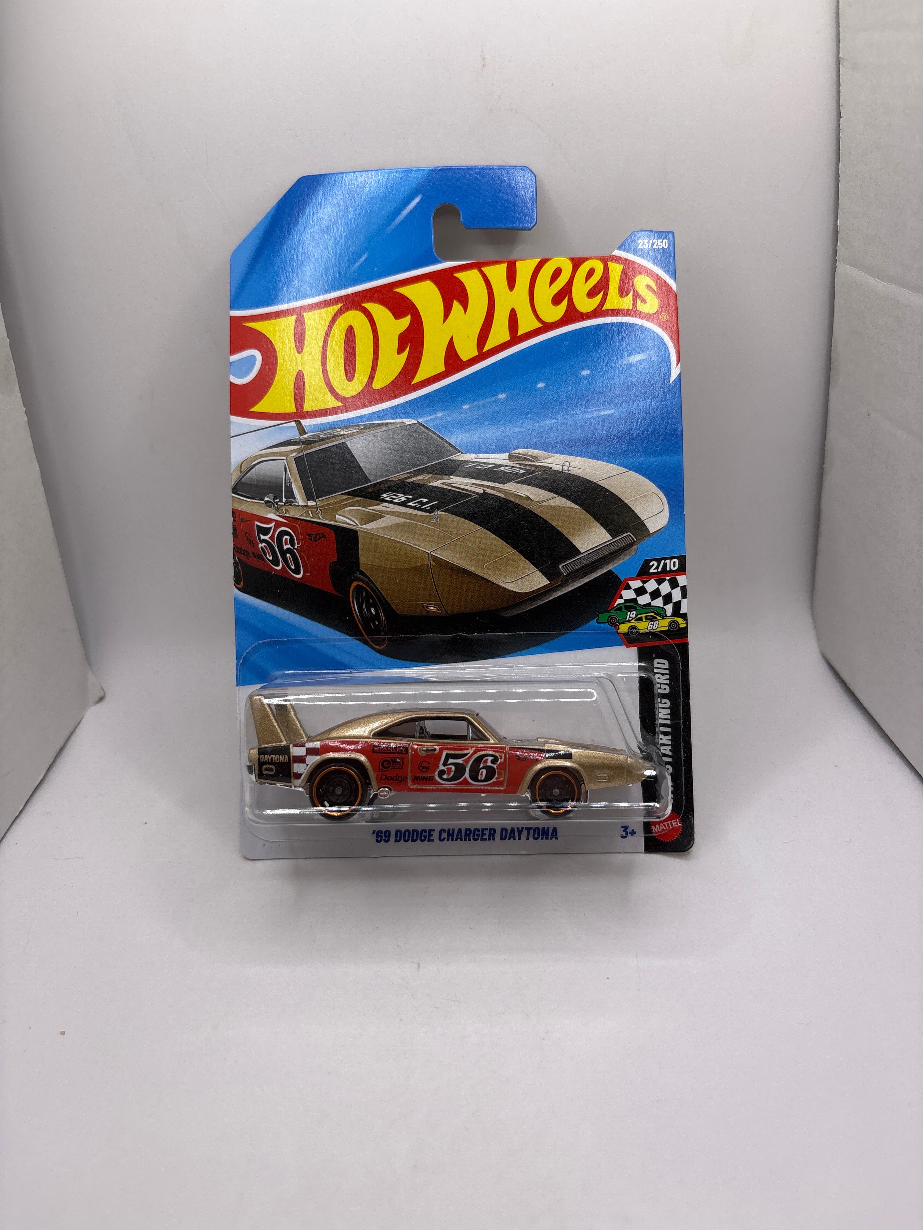 Hot Wheels 69 Dodge Charger Daytona Diecast