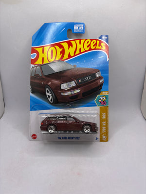 Hot Wheels 94 Audi Avant RS2 Diecast