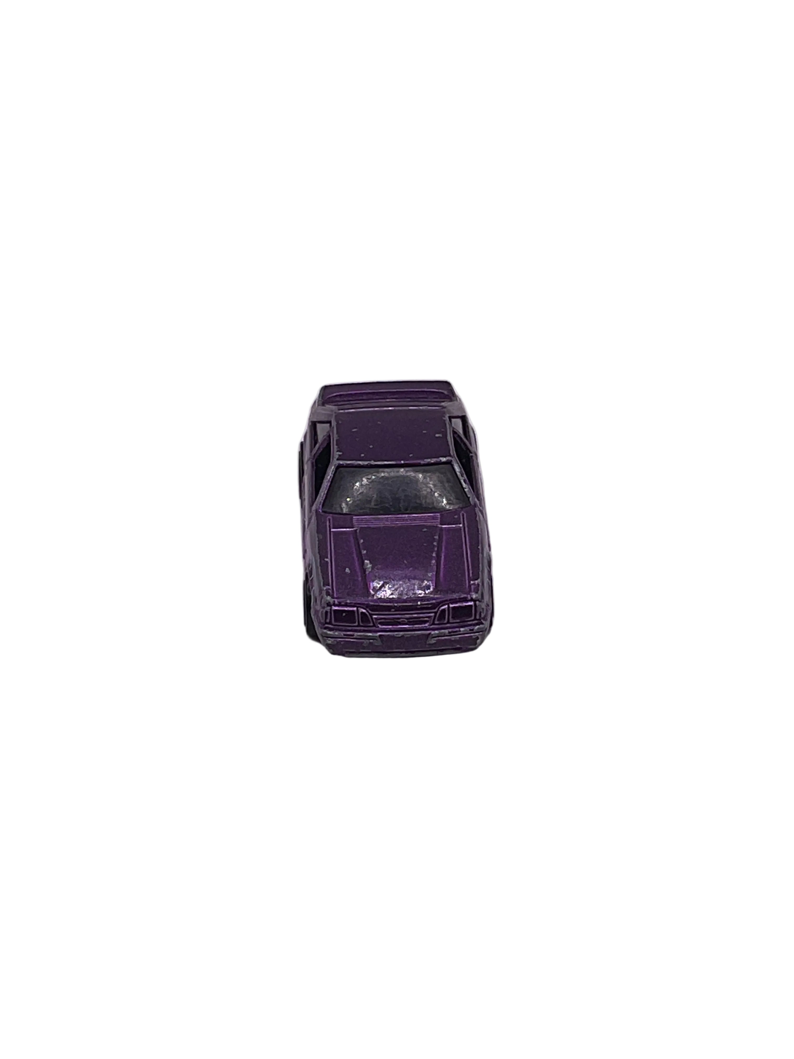 Hot Wheels ‘92 Ford Mustang Diecast Purple