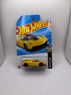 Hot Wheels 2020 Koenigsegg Jesko Diecast yellow