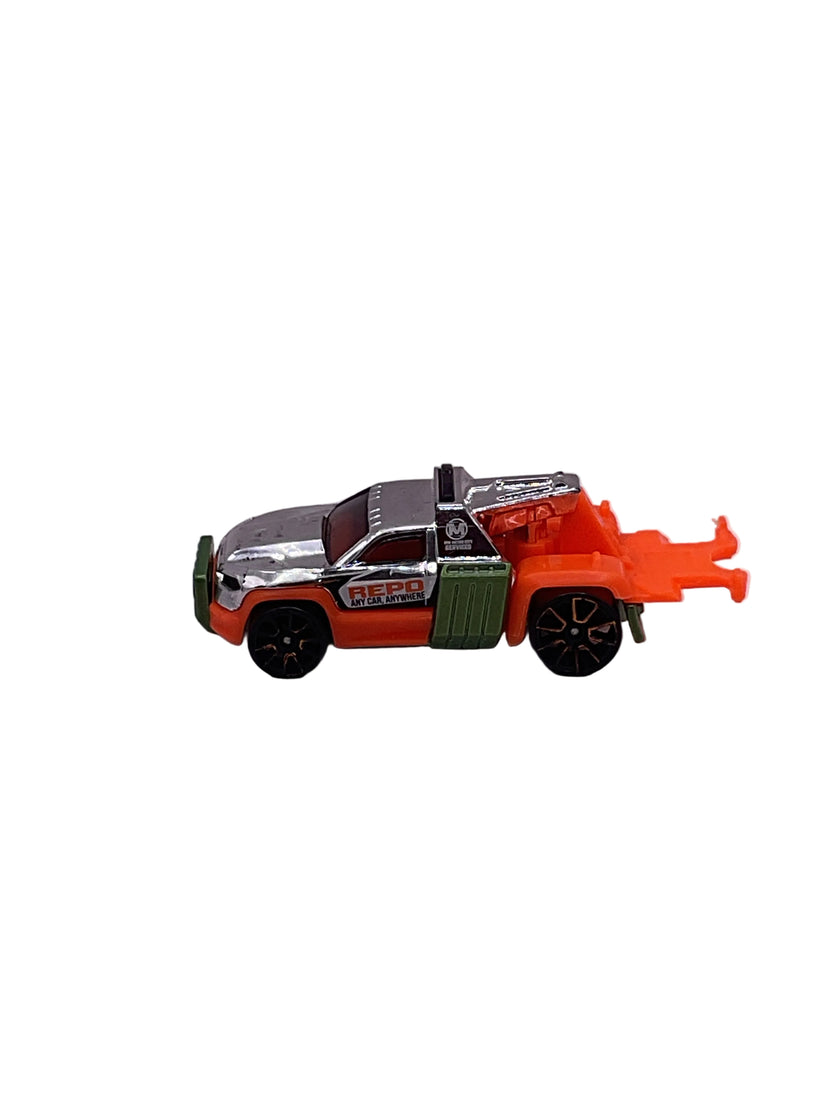 Hot Wheels Repo Duty Diecast Silver