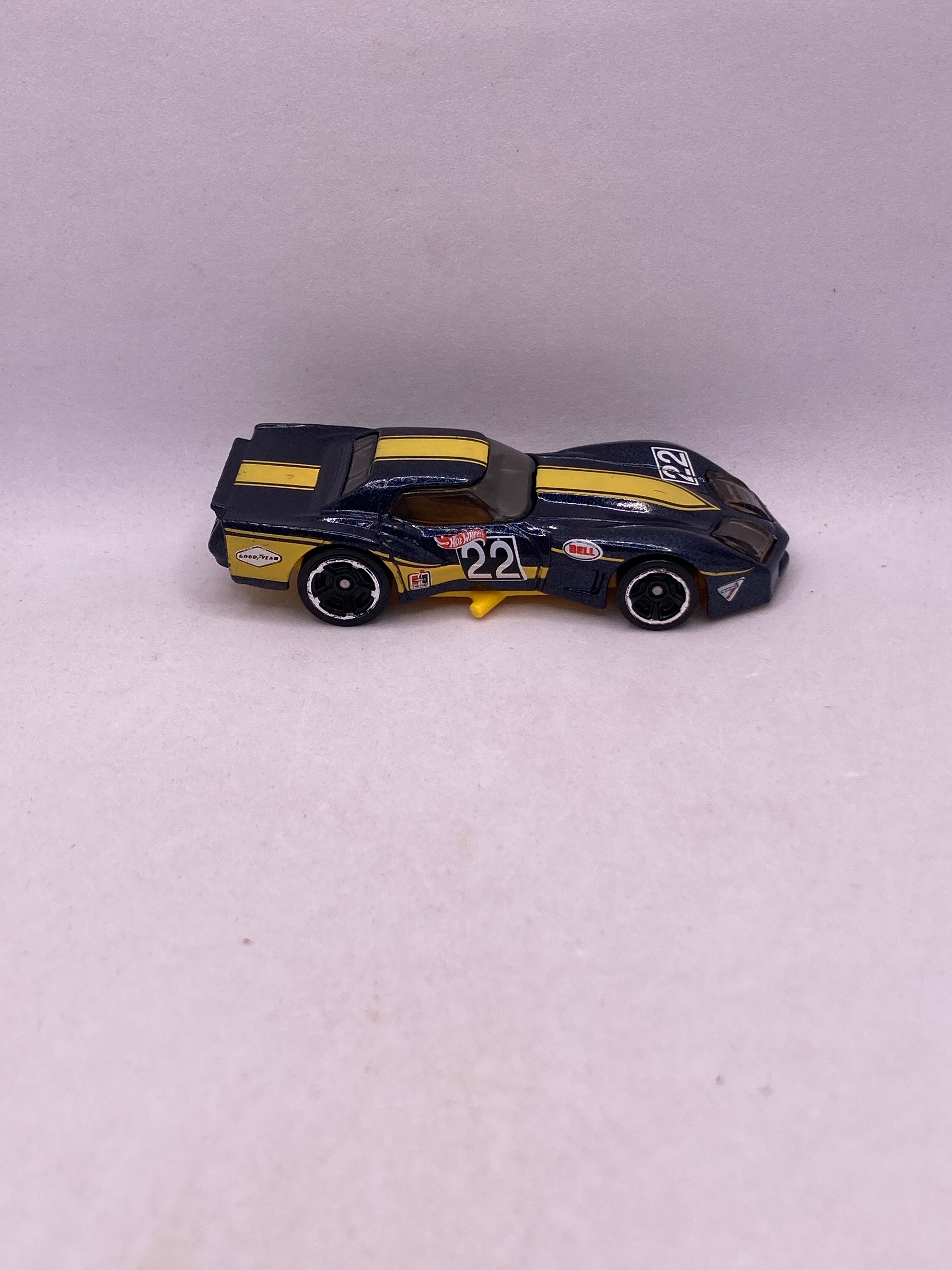 Hot Wheels 76 Greenwood Corvette Diecast