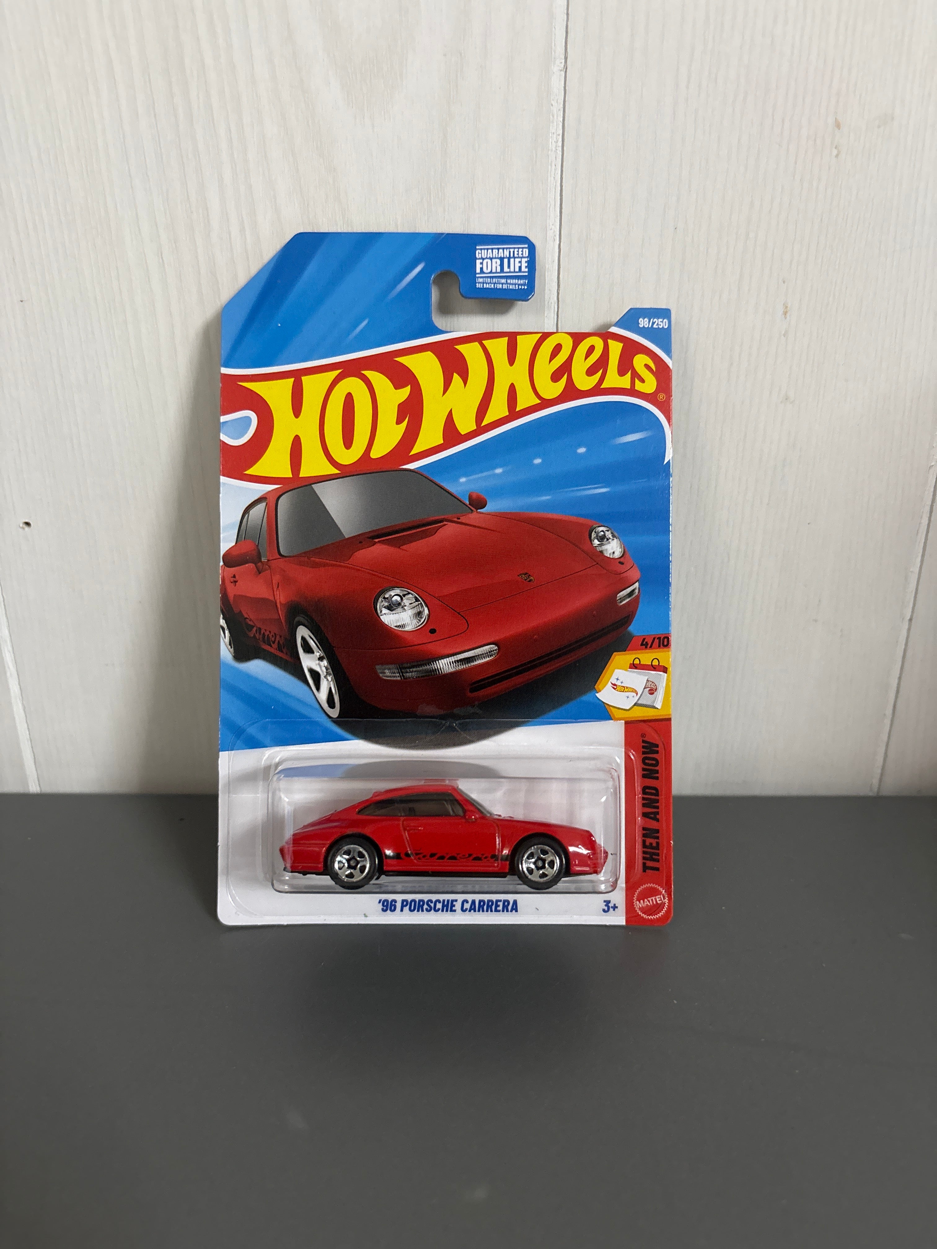 Hot Wheels 96 Porsche Carrera Diecast red