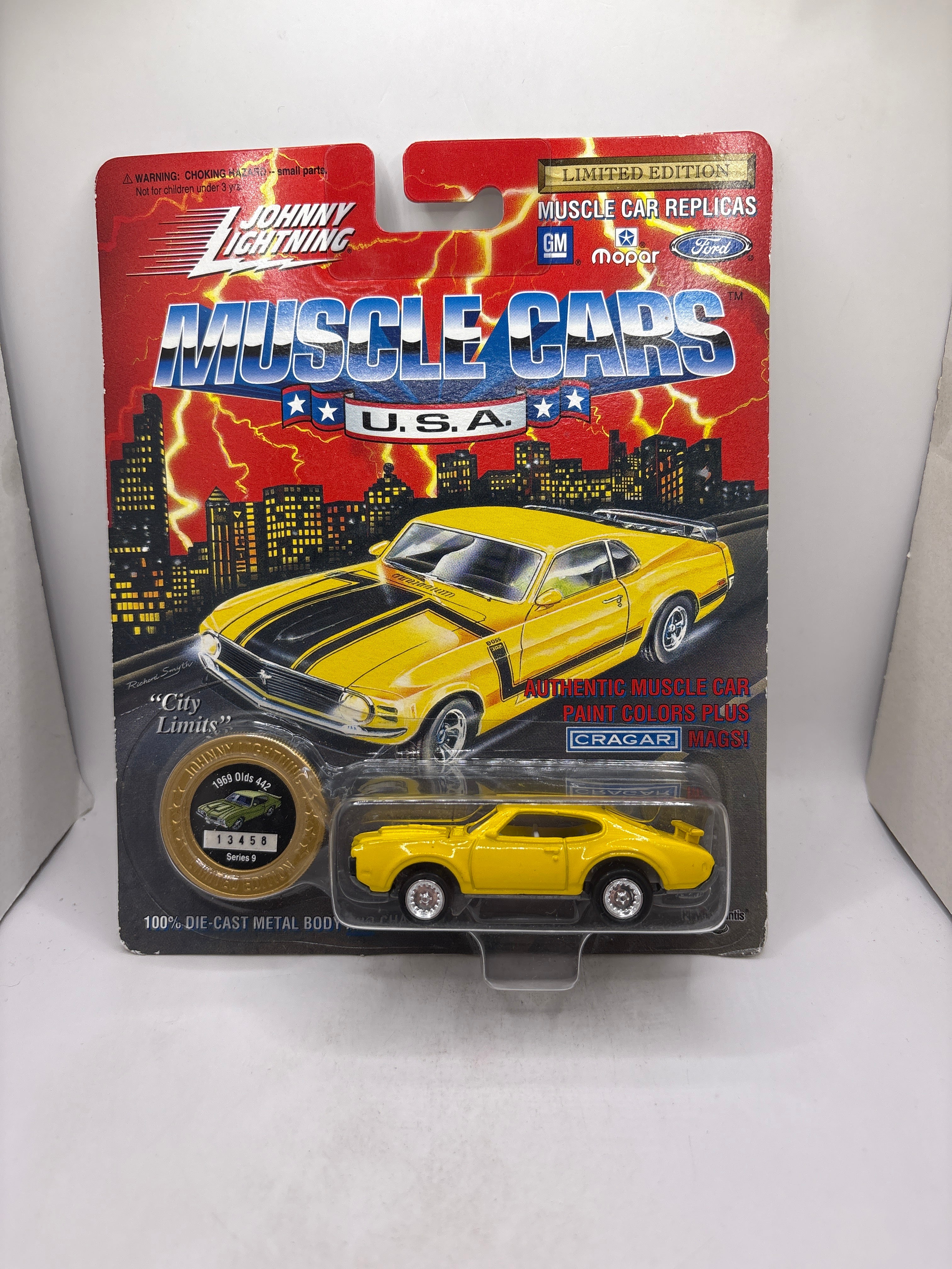 Johnny Lightning 1969 Olds 442 Diecast
