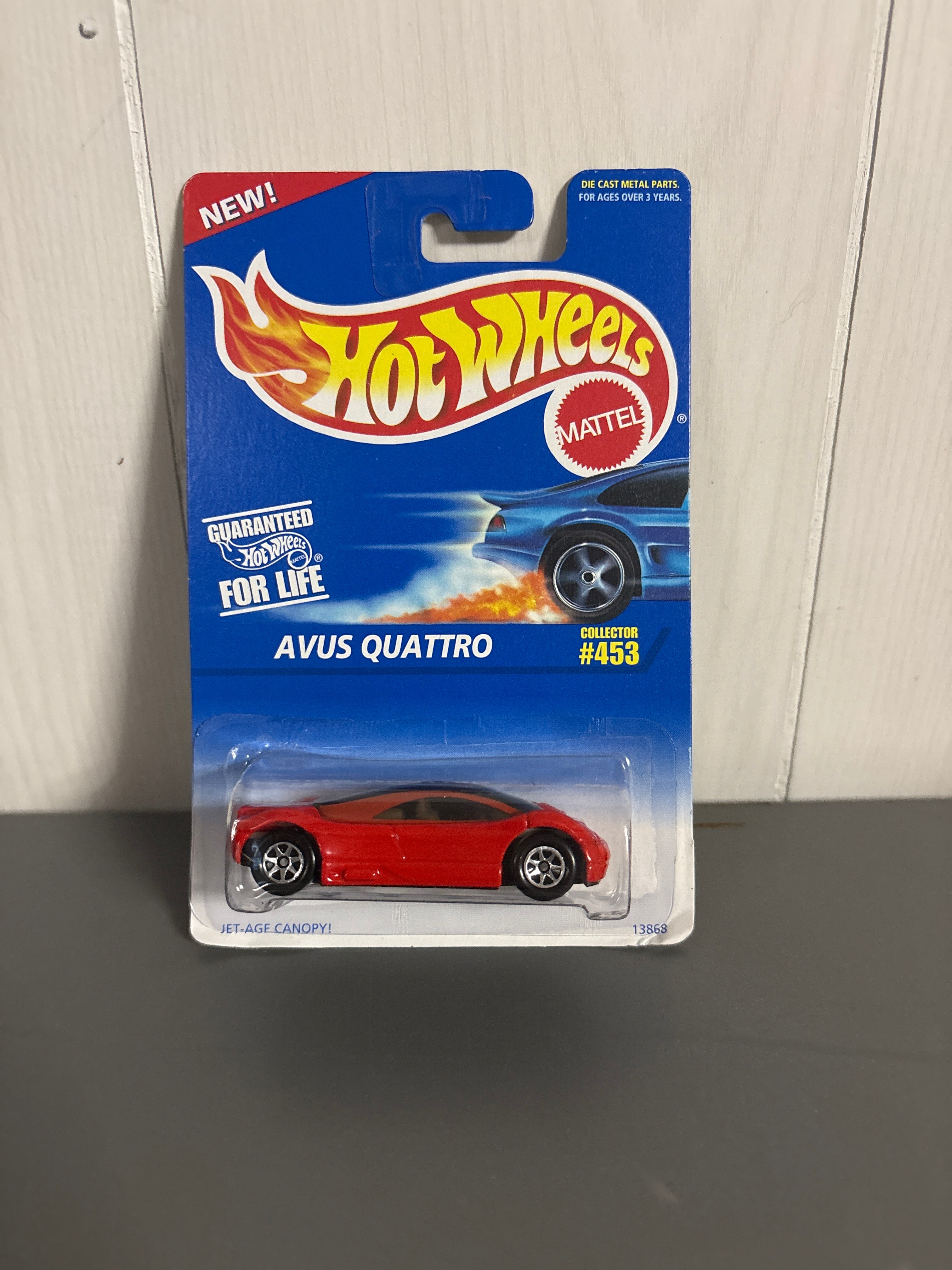 Hot Wheels Avus Quattro Diecast red