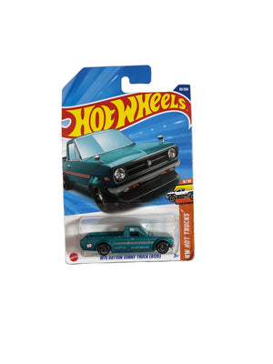 Hot Wheels 1975 Datsun Sunny Truck (B120) Diecast green