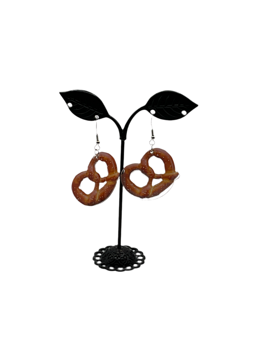 Pretzel earrings