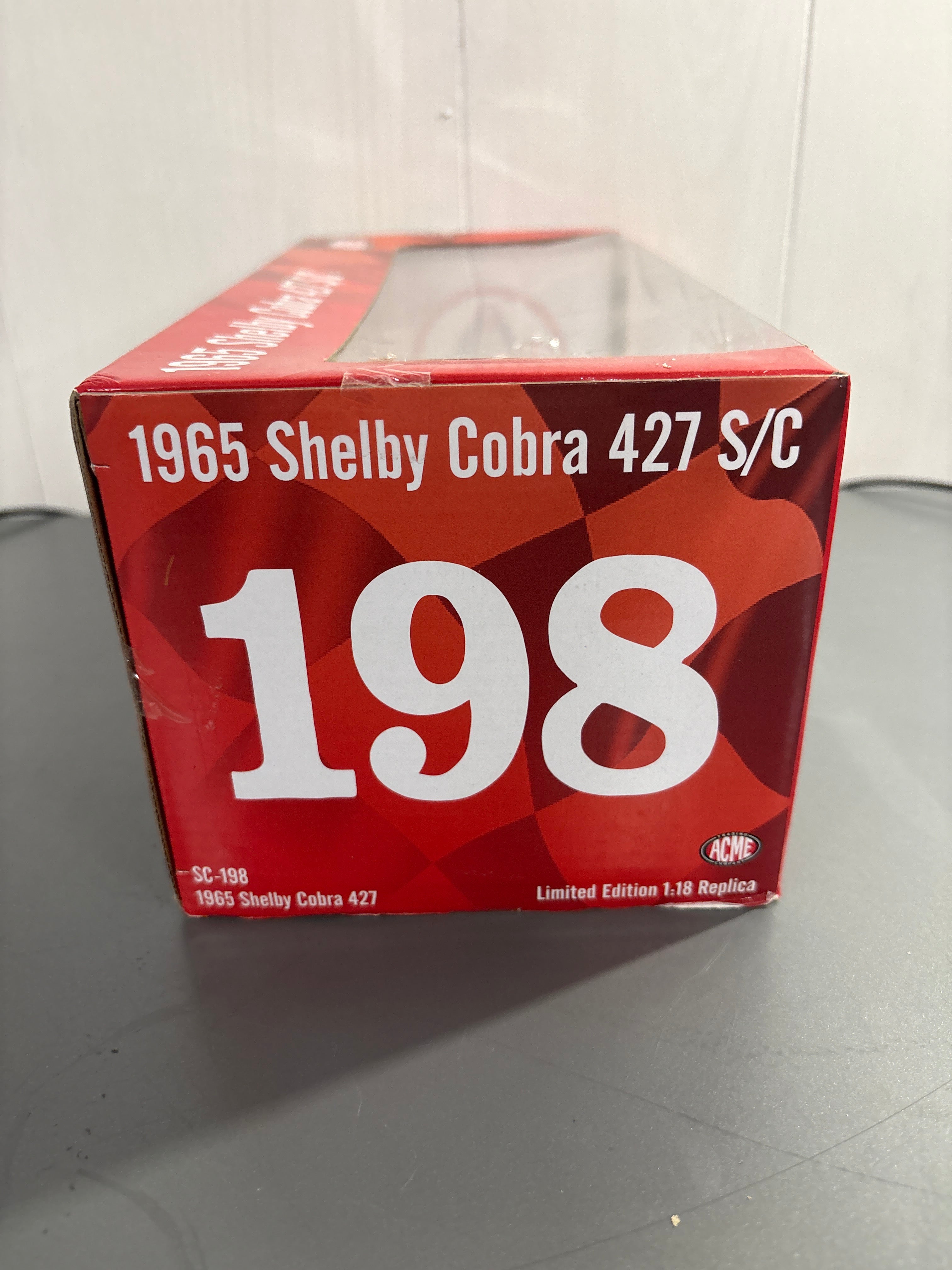 Acme 1965 Shelby Cobra 427 S/C Diecast
