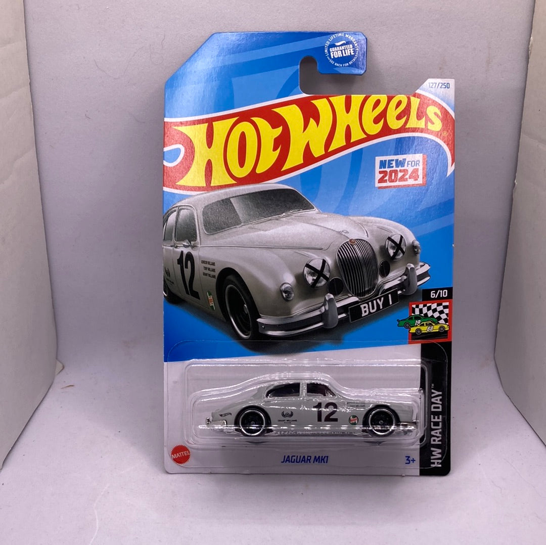 Hot Wheels Jaguar MK1 Diecast