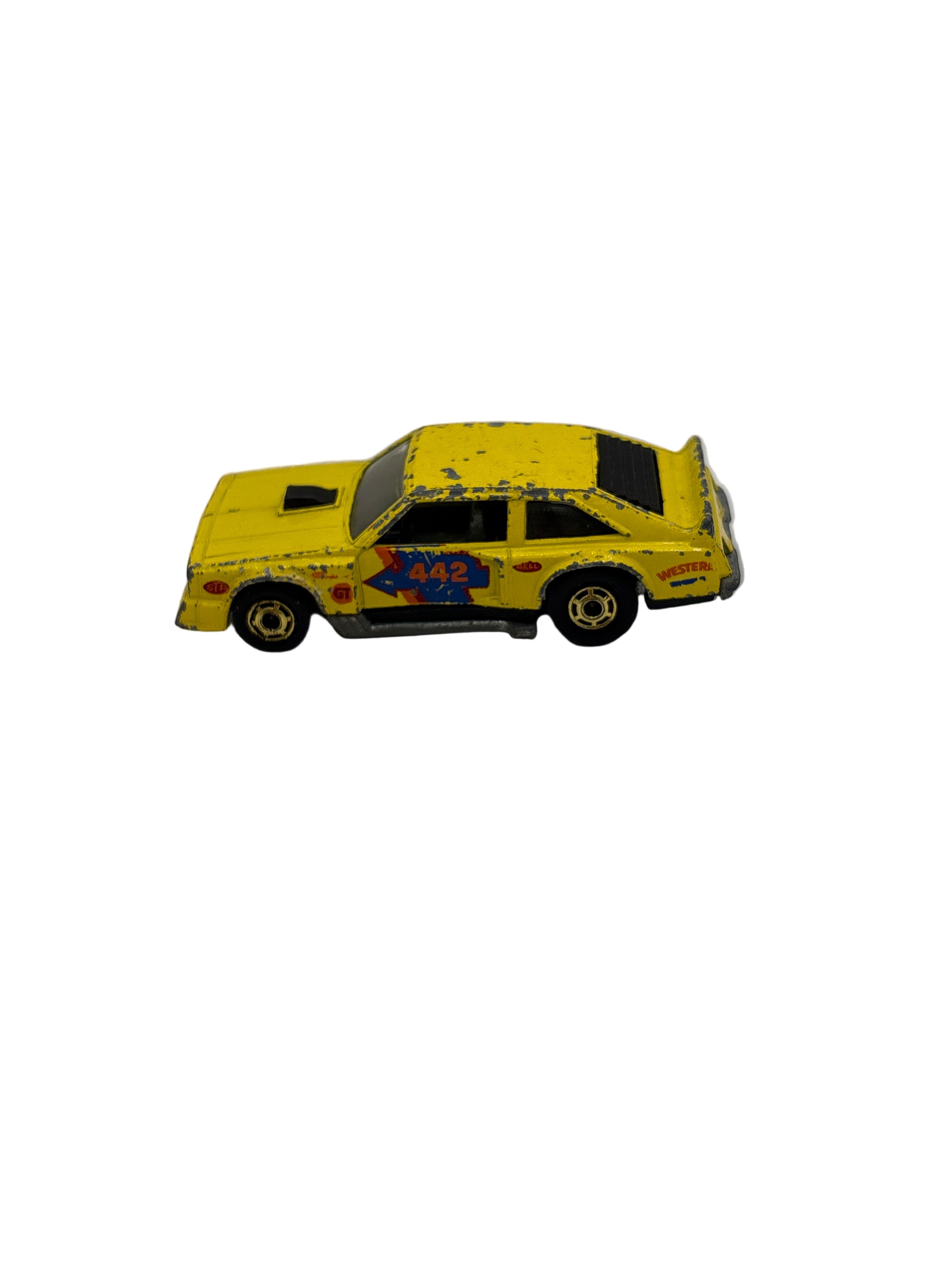 Hot Wheels Flat Out 442 Diecast yellow