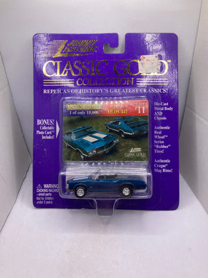 Johnny Lightning 1970 Olds 442 Diecast