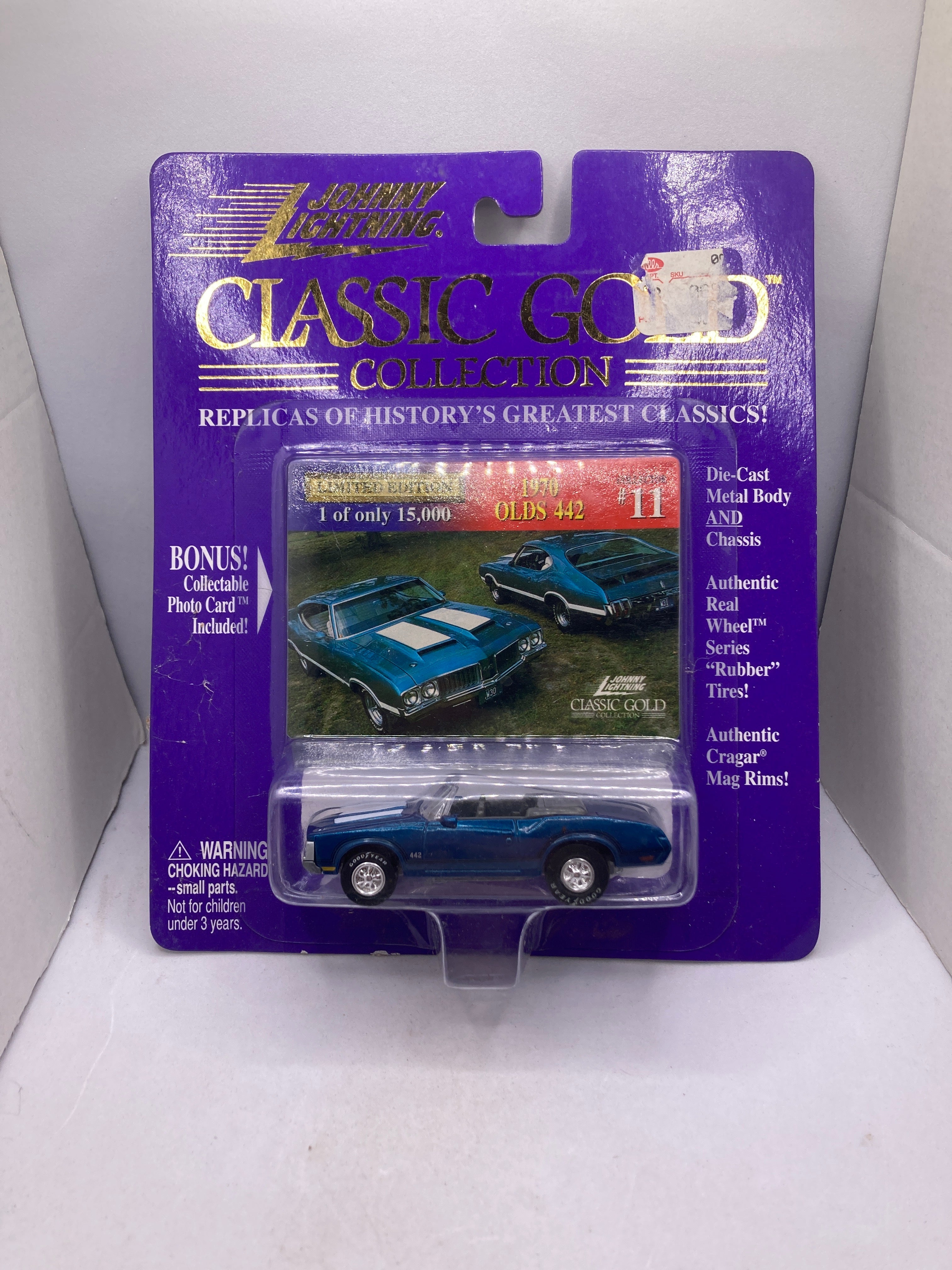 Johnny Lightning 1970 Olds 442 Diecast