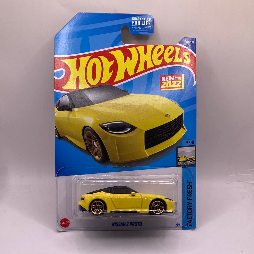 Hot Wheels Nissan Z Proto Diecast