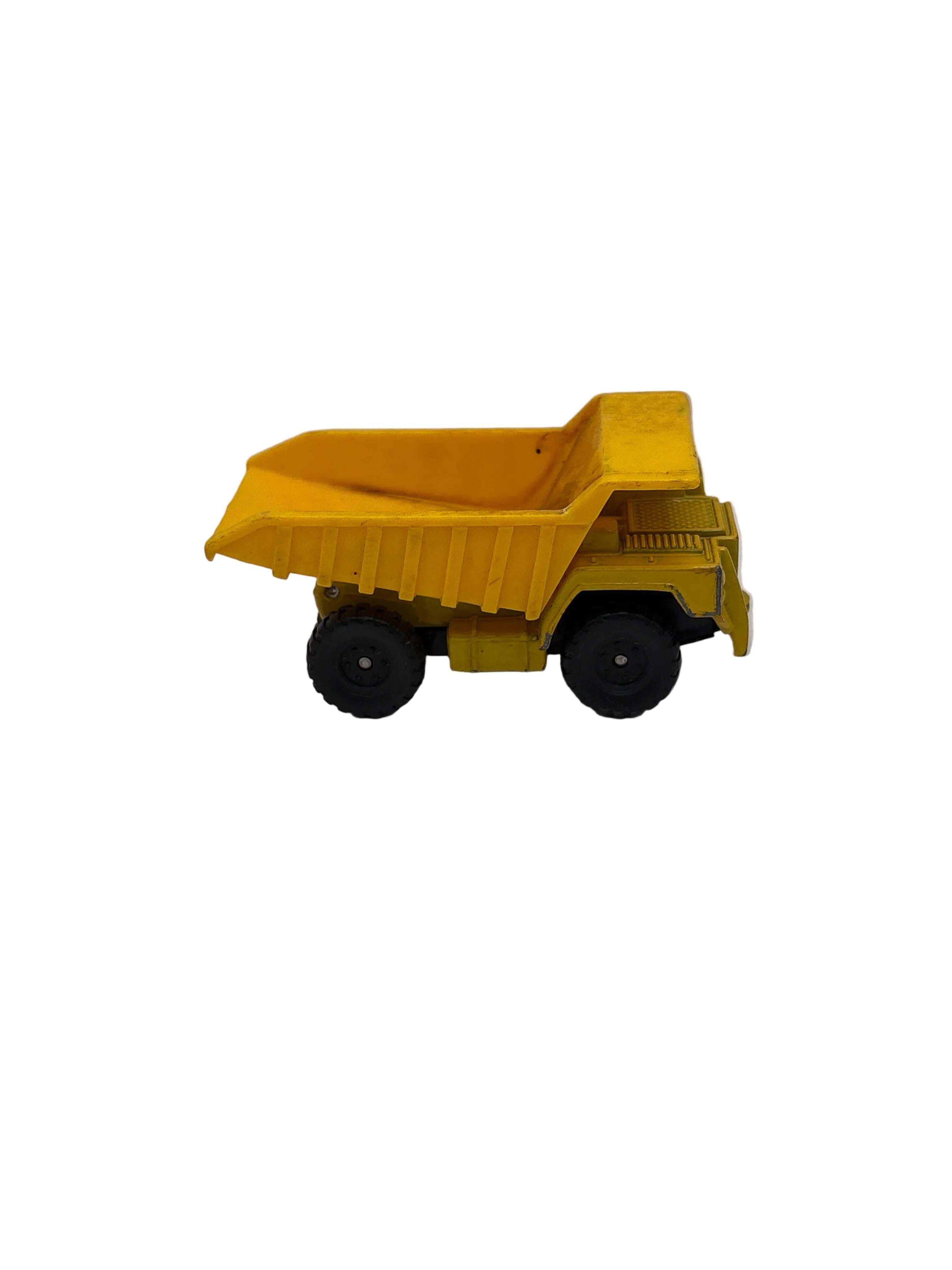 Maisto Dump Truck Diecast yellow