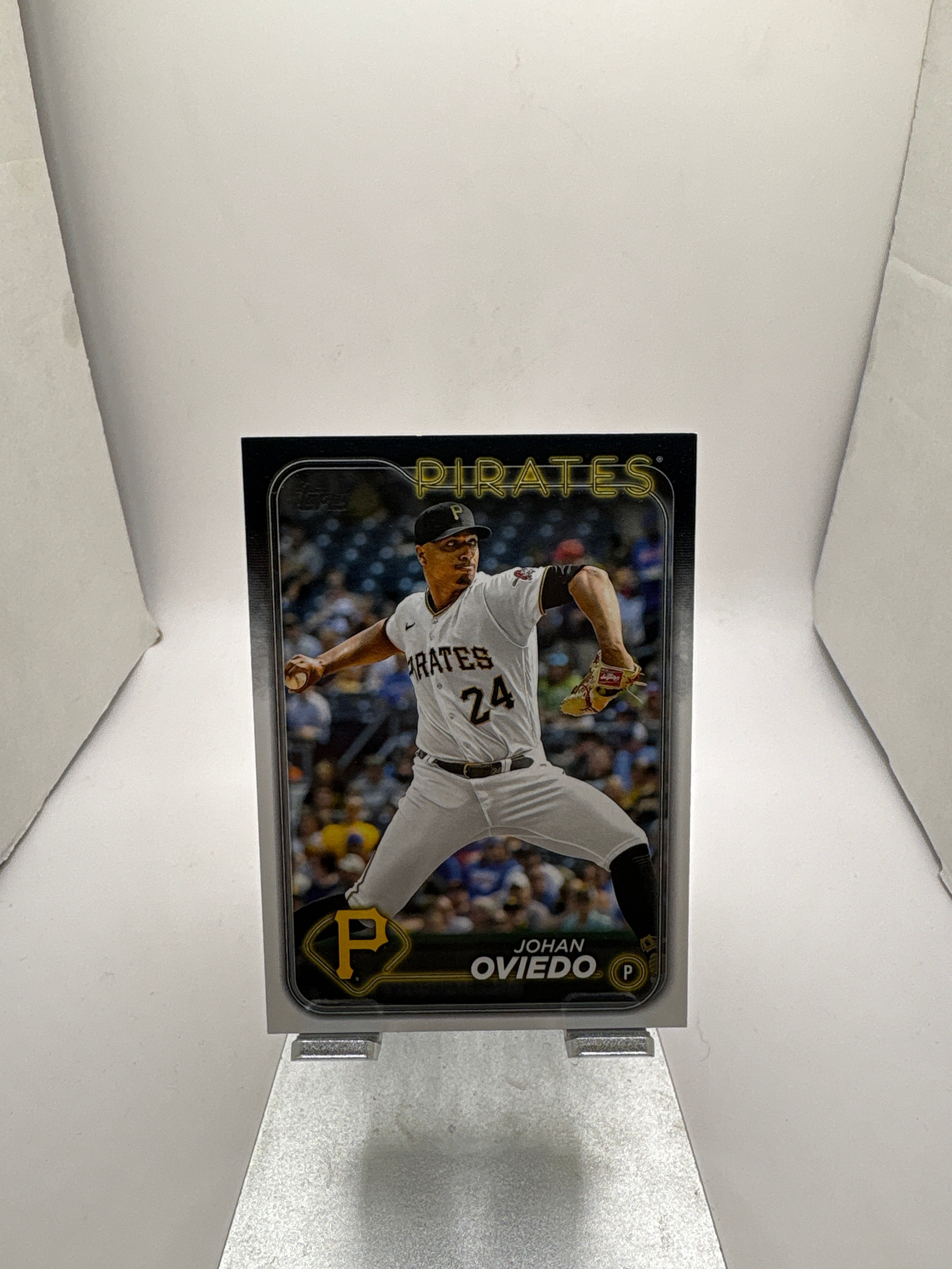 Topps Johan Oviedo