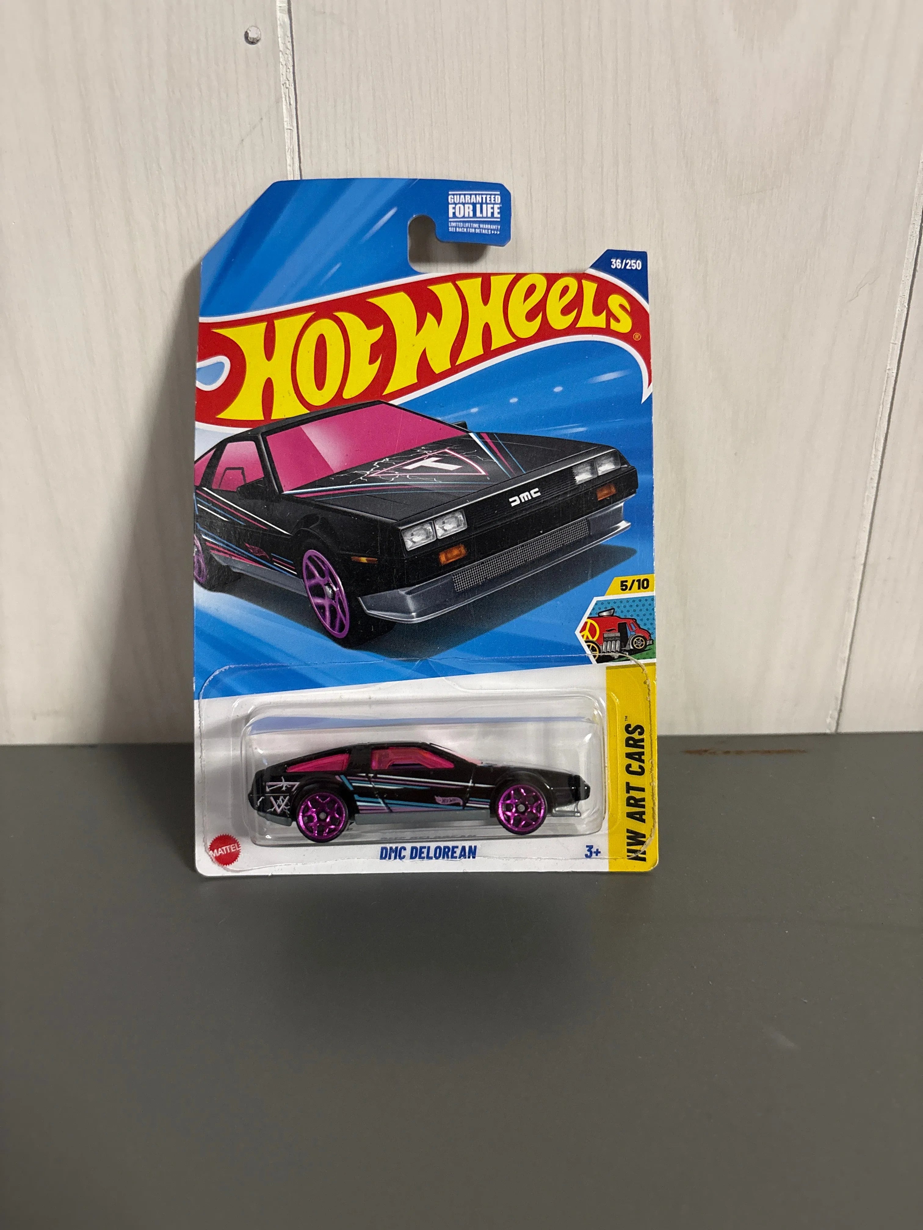 Hot Wheels DMC DeLorean Diecast