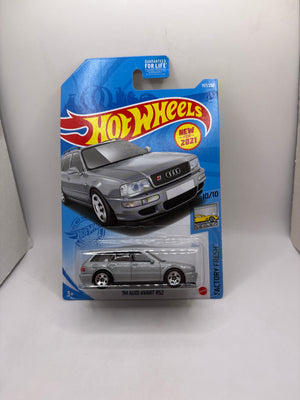 Hot Wheels 94 Audi Avant RS2 Diecast silver