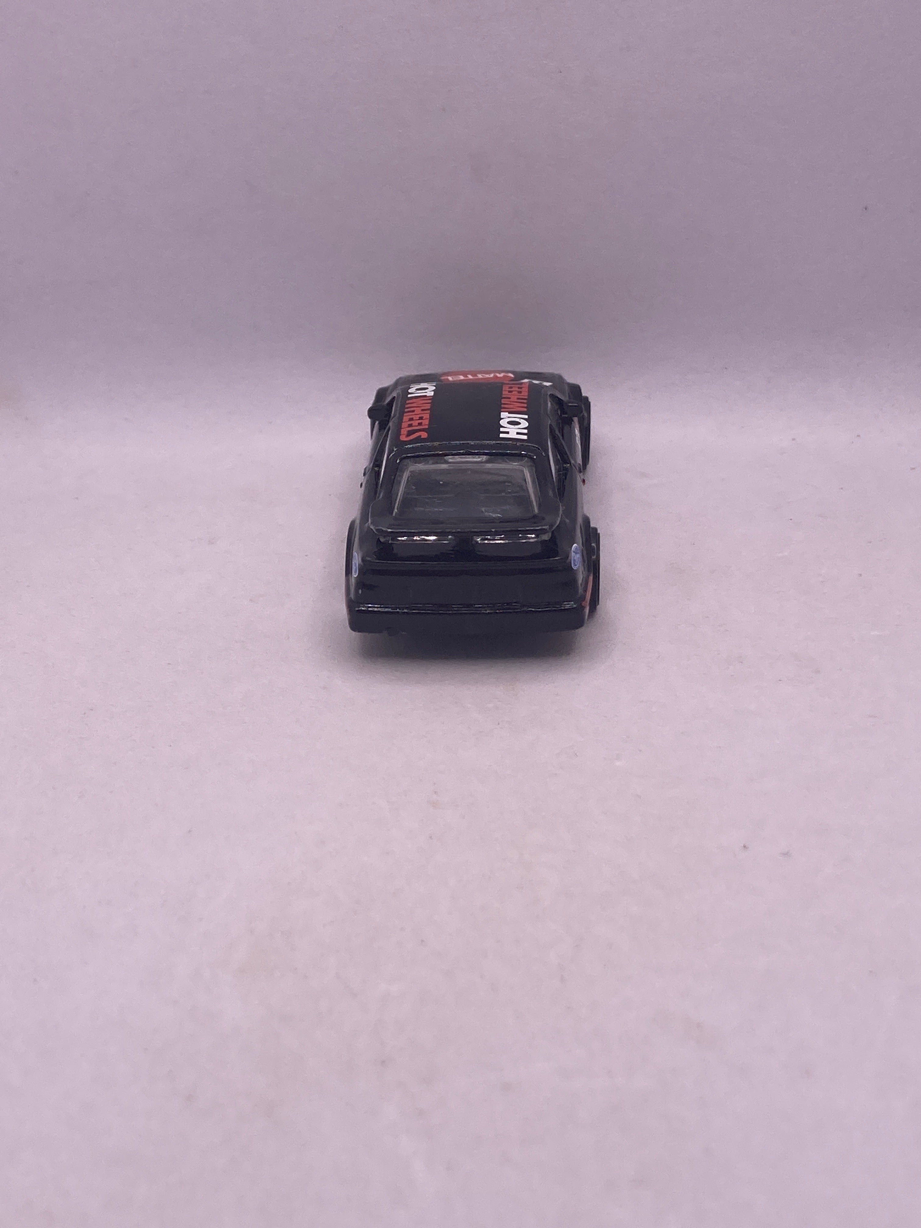 Hot Wheels 87 Ford Sierra Cosworth Diecast