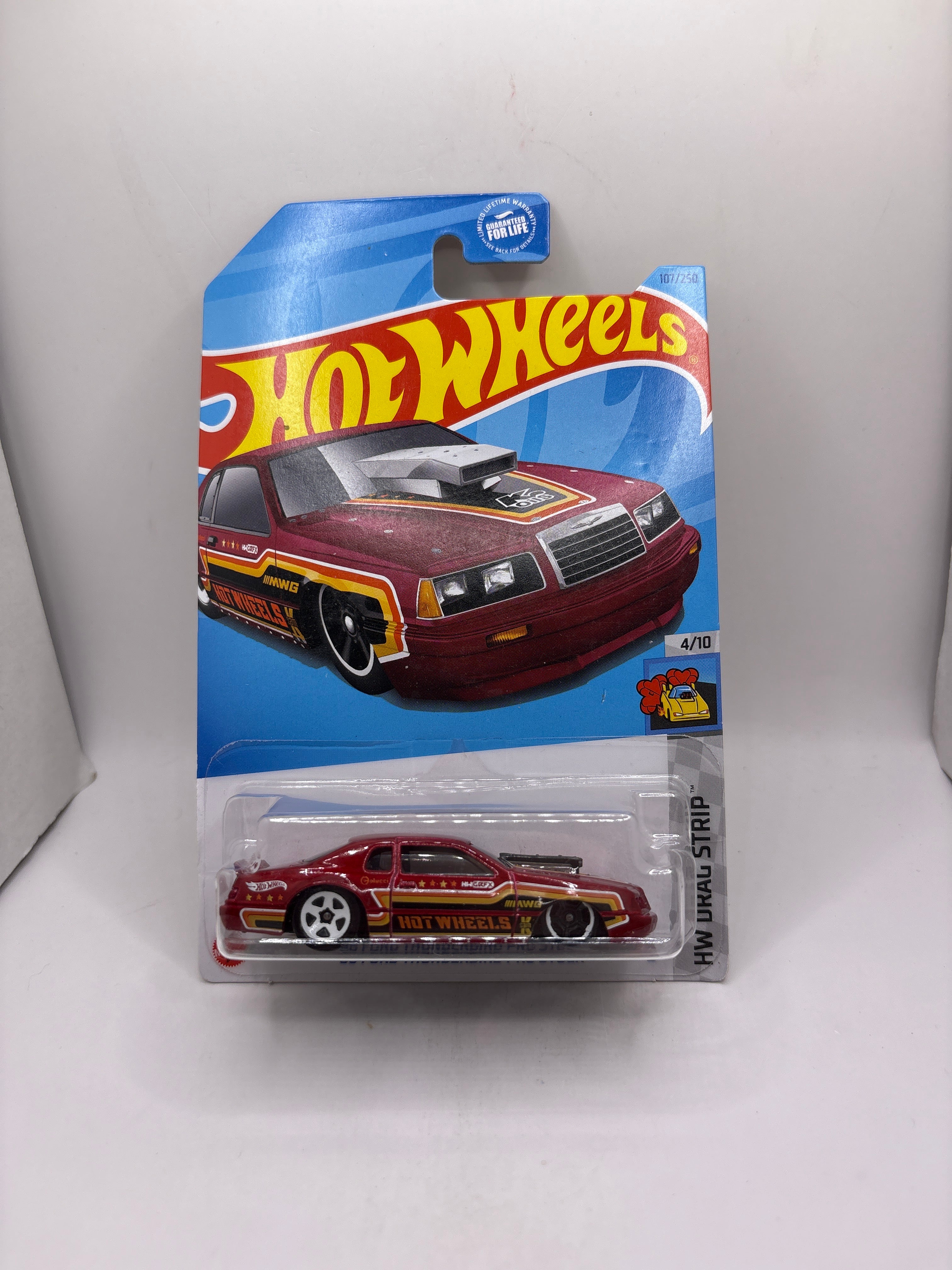 Hot Wheels 86 Ford Thunderbird Pro Stock Diecast