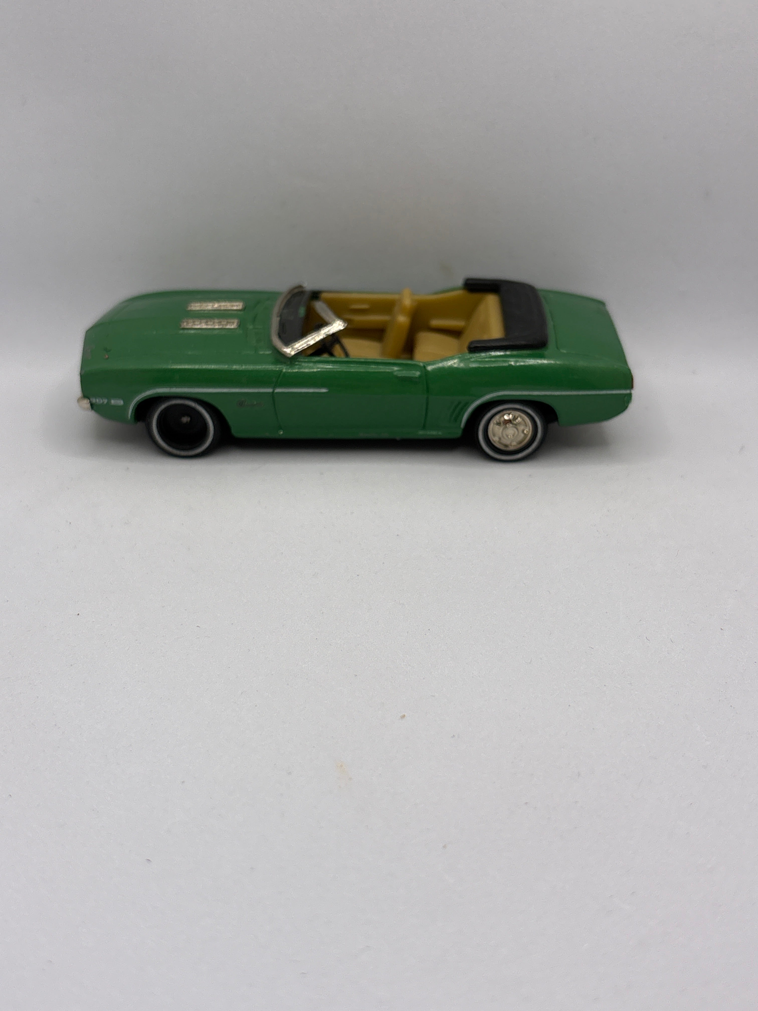 Bubys Classics 69 Camaro RS Diecast