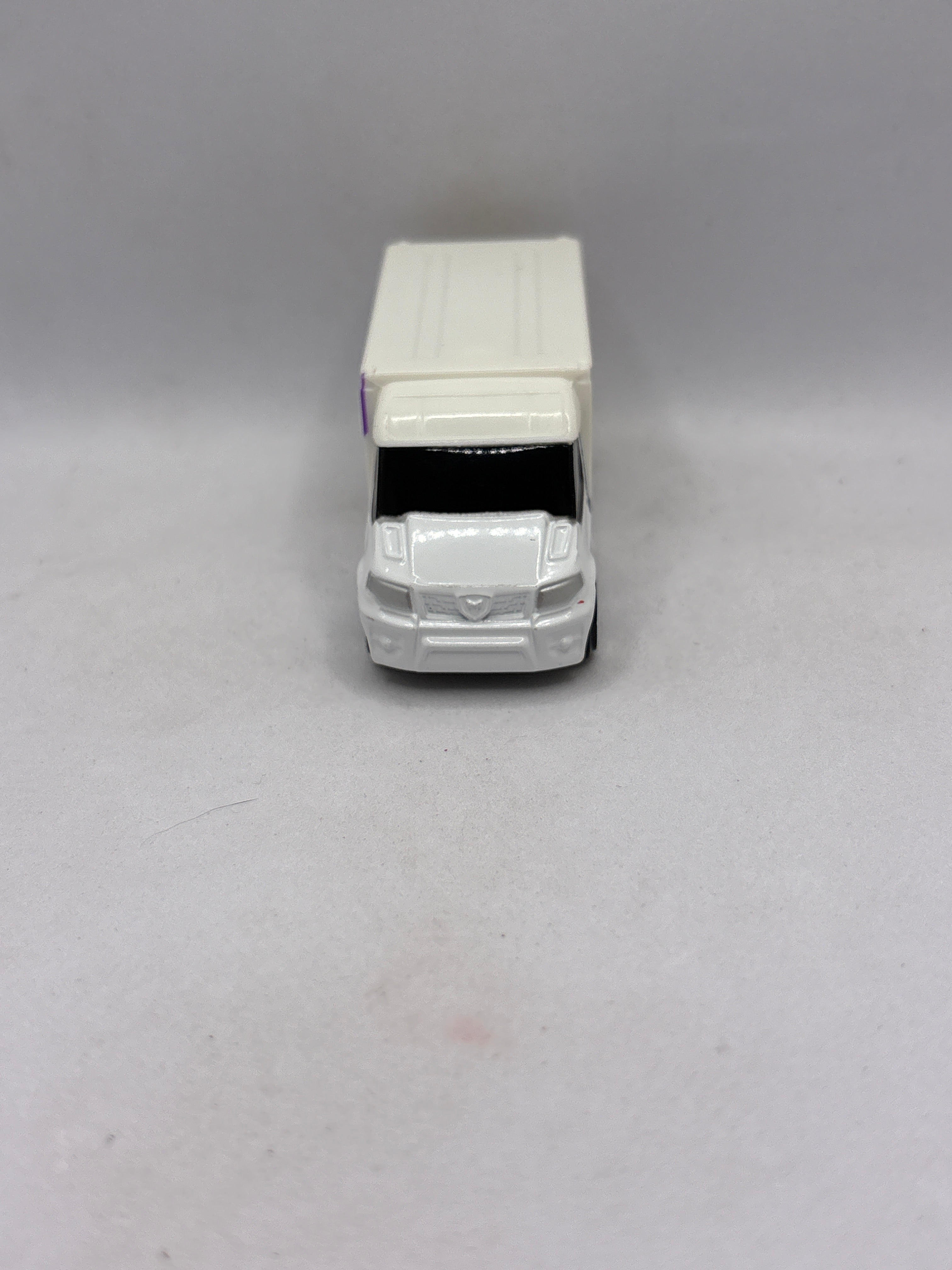 Motor Max Global Express Van Diecast