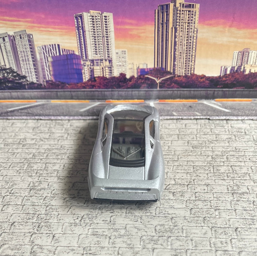 Maisto Jaguar XJ220 Diecast
