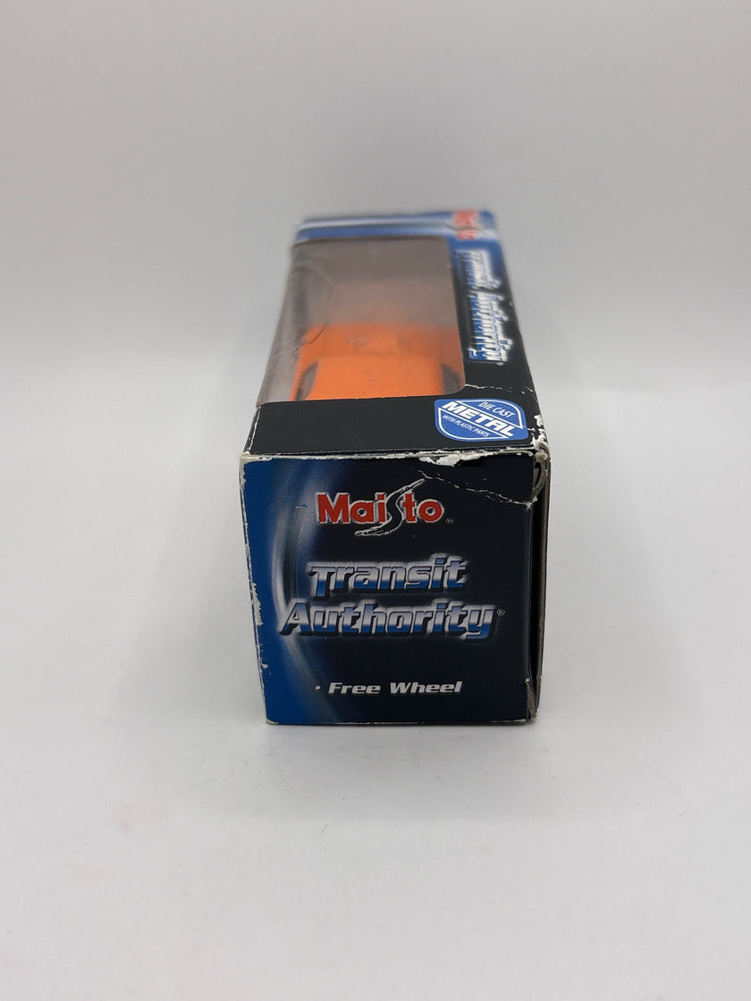 Maisto Plymouth HEMI Barracuda Diecast