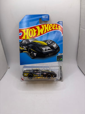 Hot Wheels 76 Greenwood Corvette Diecast