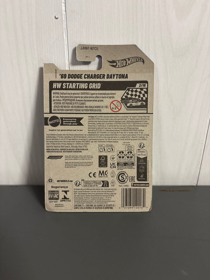 Hot Wheels 69 Dodge Charger Daytona Diecast