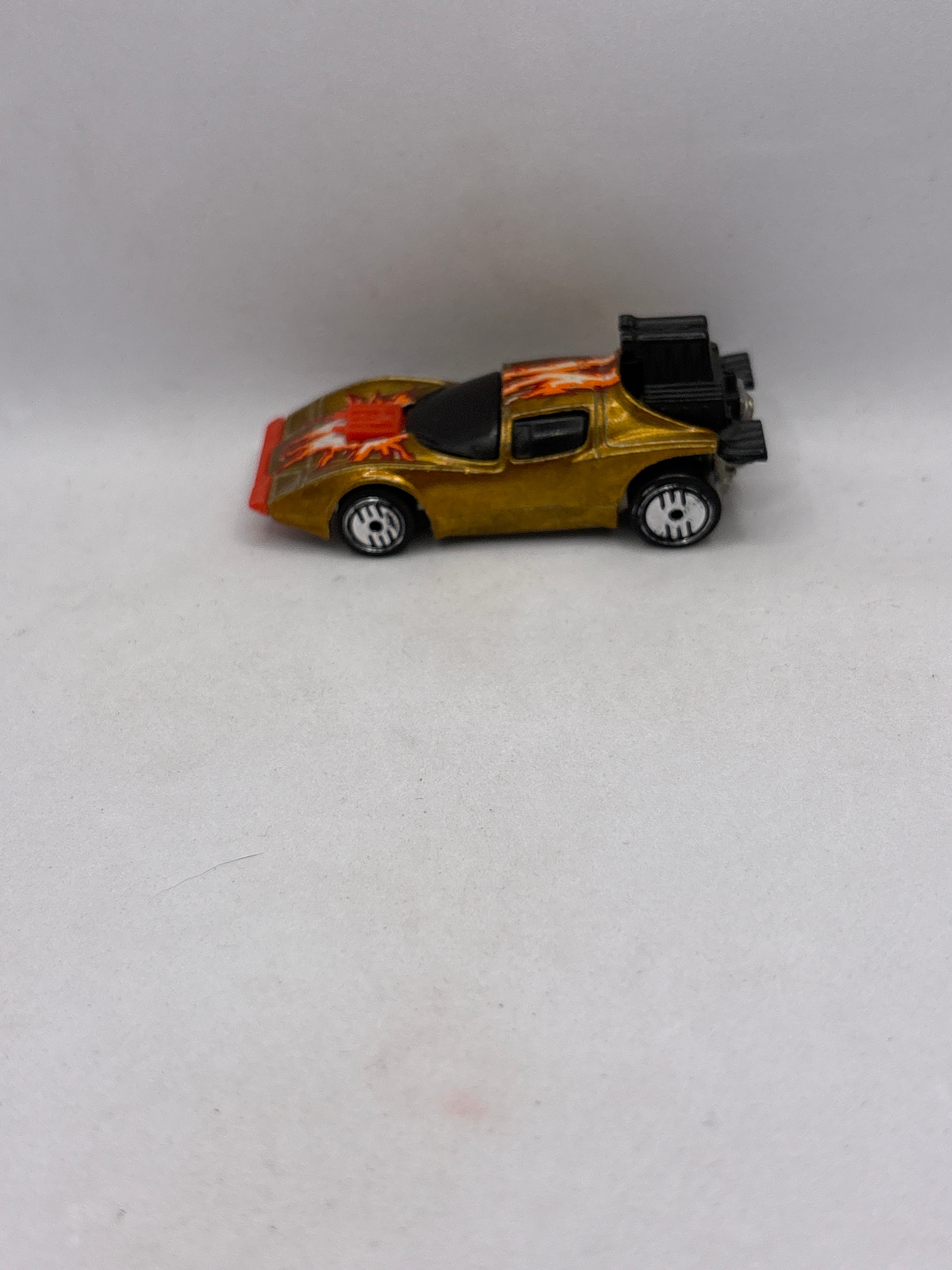 Hot Wheels Flame Runner Diecast