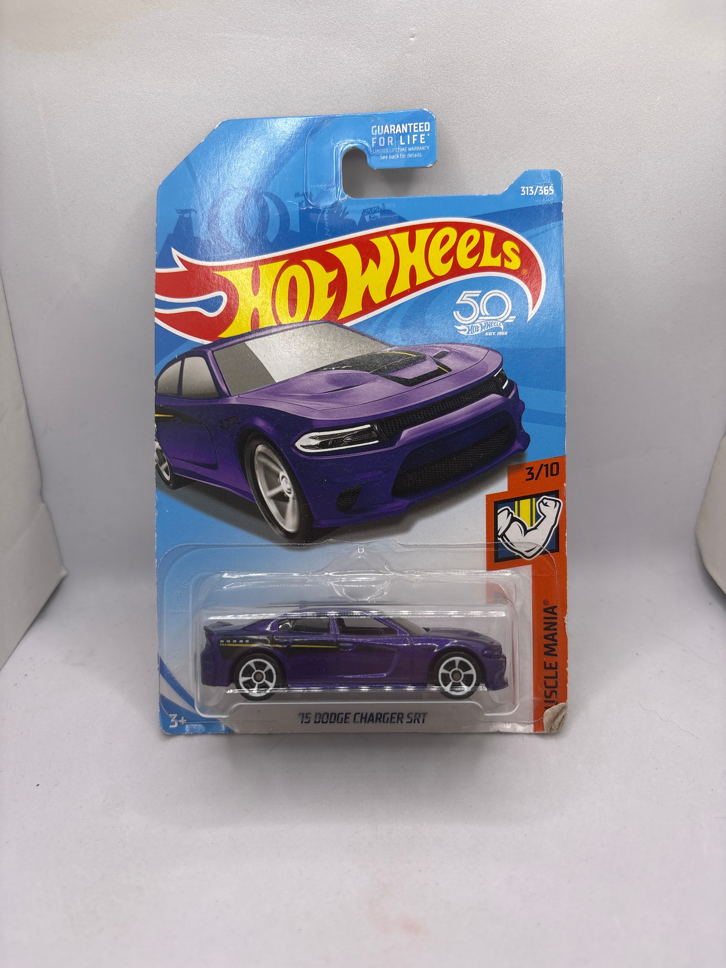 Hot Wheels 15 Dodge Charger SRT Diecast