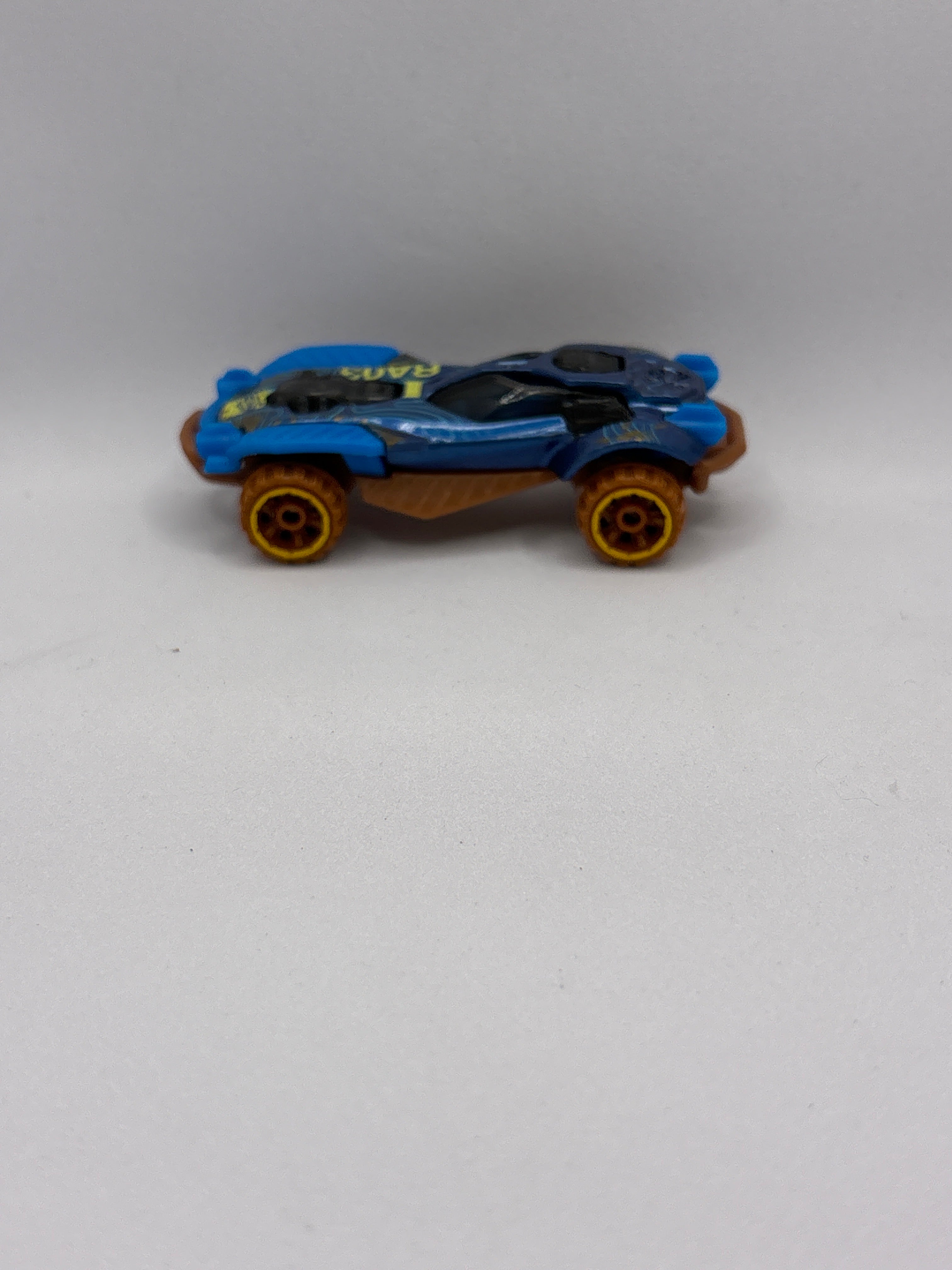 Hot Wheels Dune-A-Soar Diecast