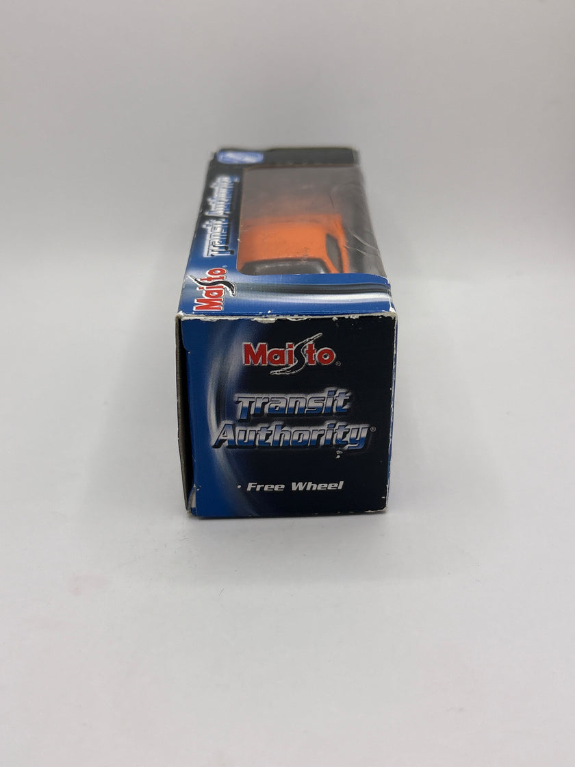 Maisto Plymouth HEMI Barracuda Diecast