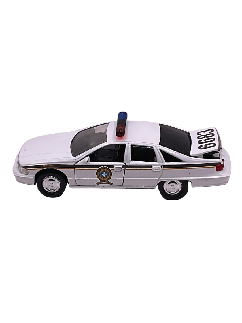 Road Champs Chevrolet Caprice Diecast White