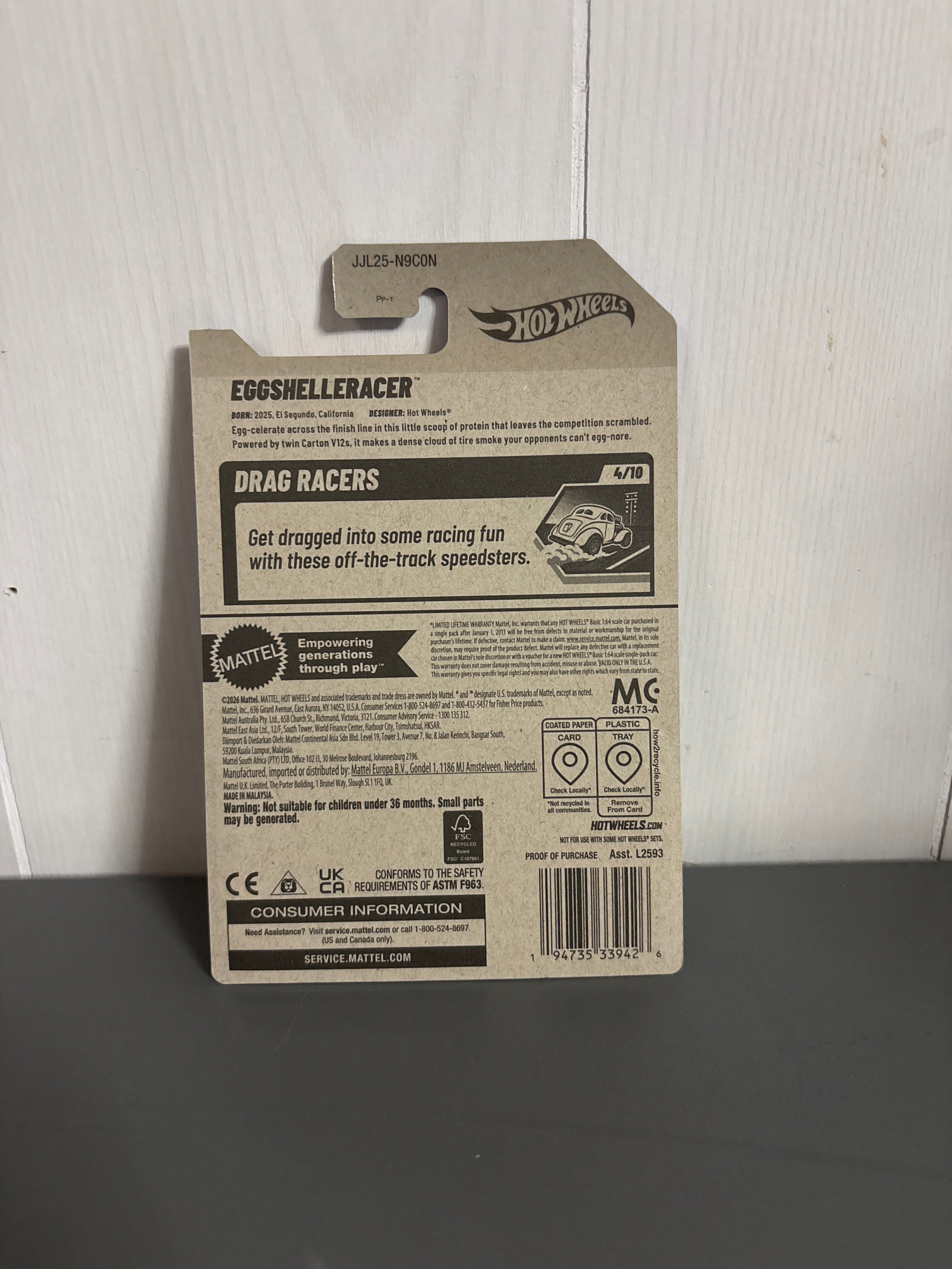 Hot Wheels Eggshelleracer Diecast white