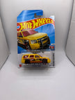Hot Wheels 07 Chevy Tahoe Diecast yellow