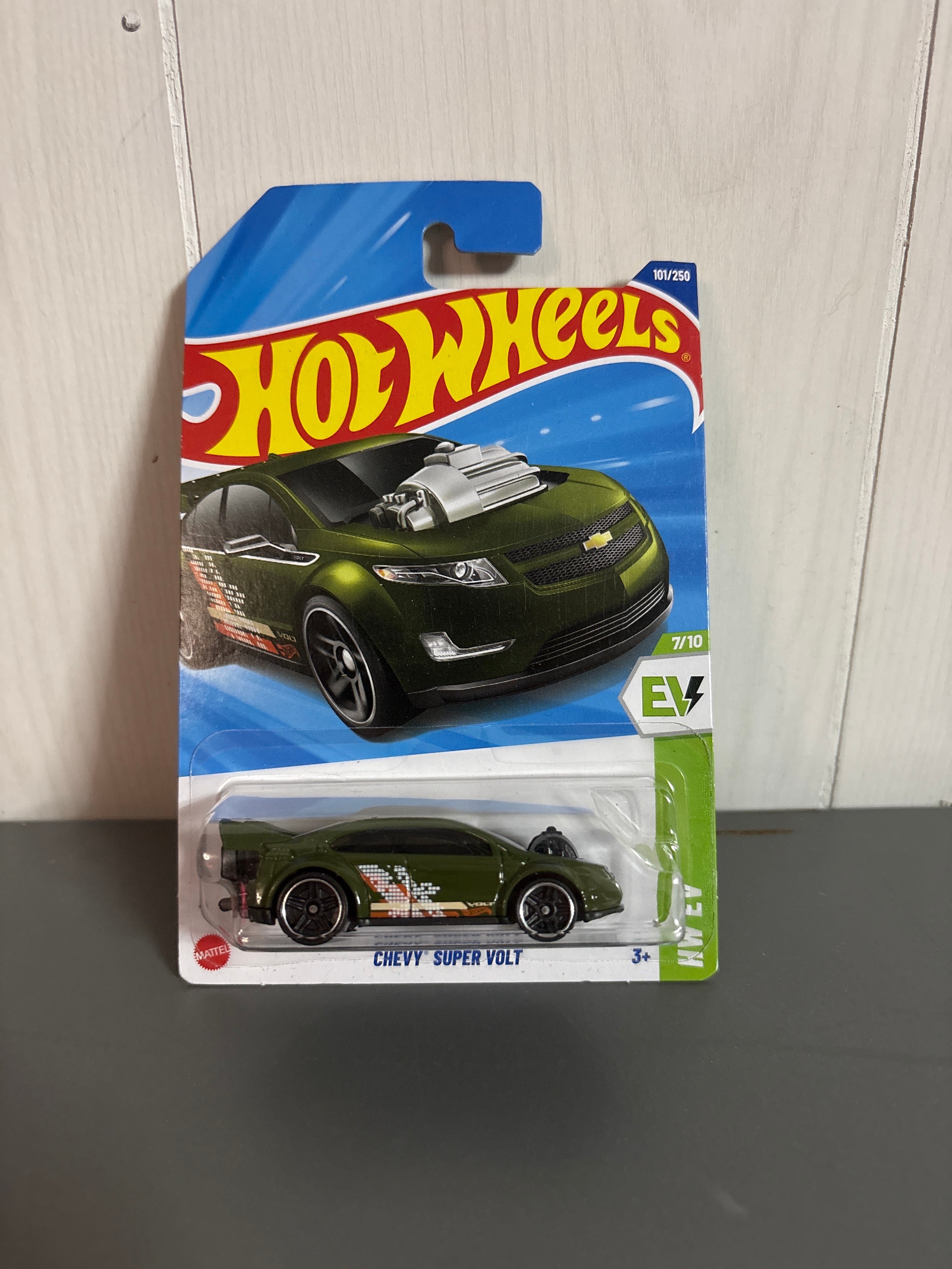 Hot Wheels Chevy Super Volt Diecast