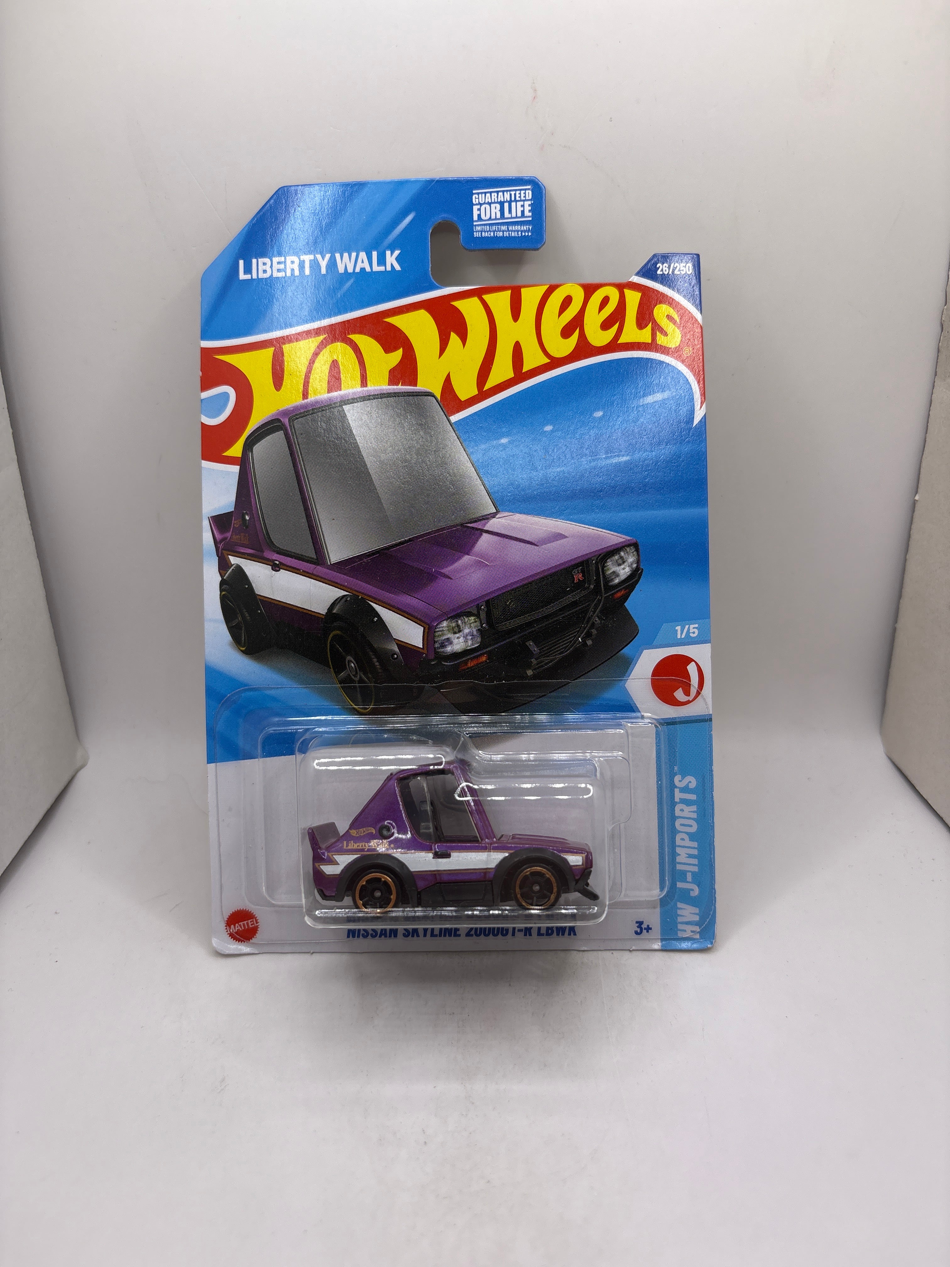 Hot Wheels Nissan Skyline 2000GT-R LBWK Diecast purple
