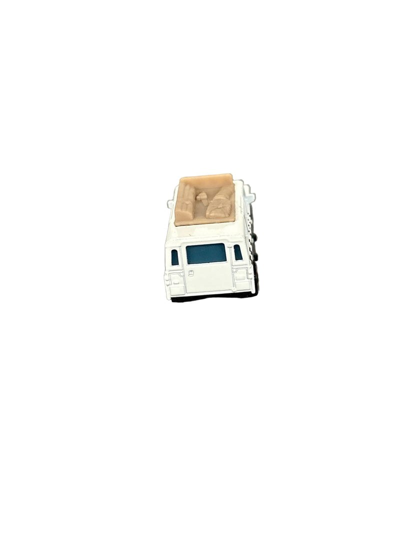 Matchbox 65 Land Rover Series II Safari Diecast white