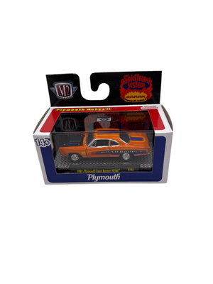M2 1969 Plymouth Road Runner HEMI Diecast orange