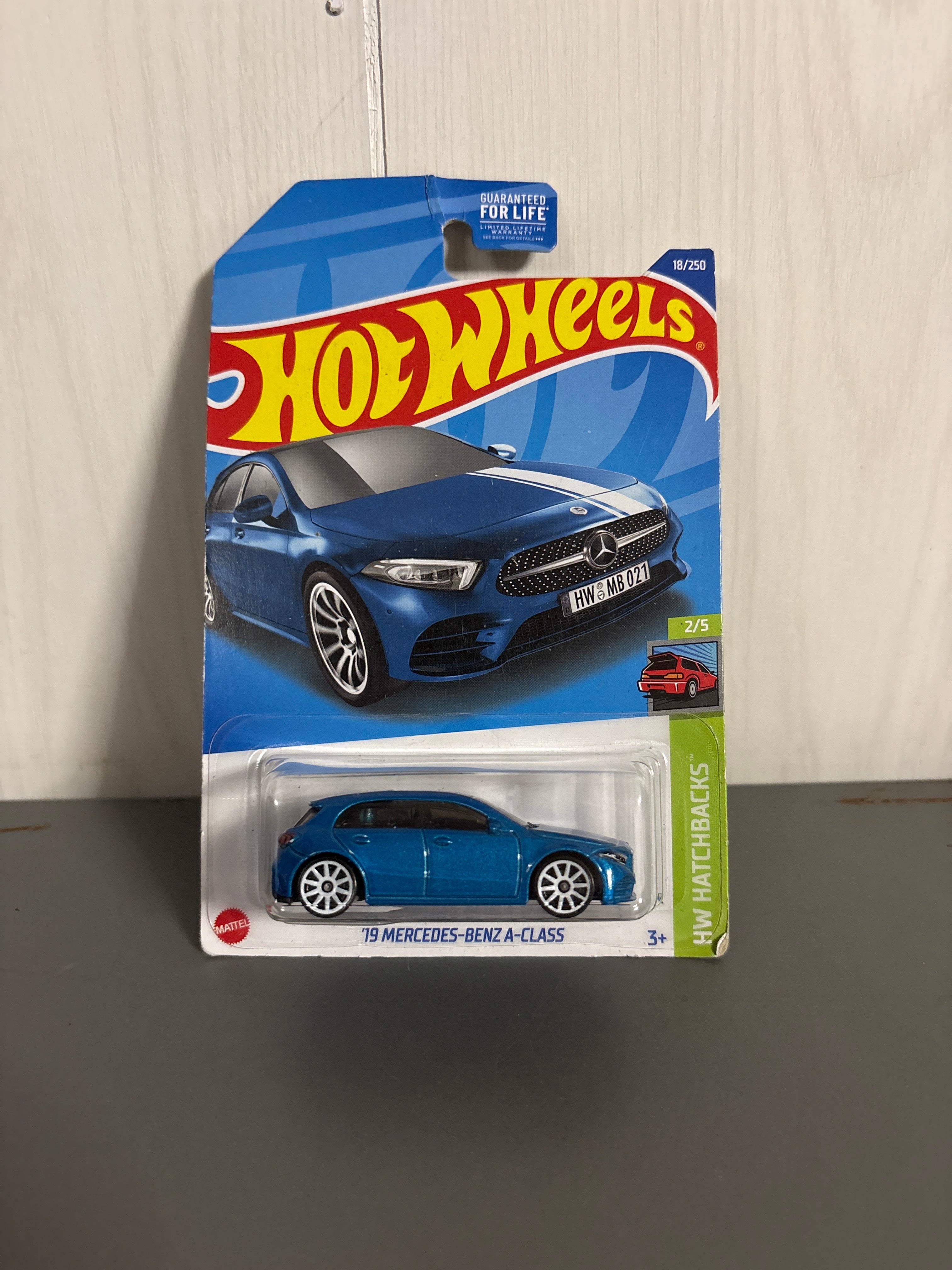 Hot Wheels 19 Mercedes-Benz A-Class Diecast blue