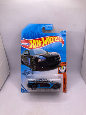 Hot Wheels 11 Dodge Charger R/T Diecast