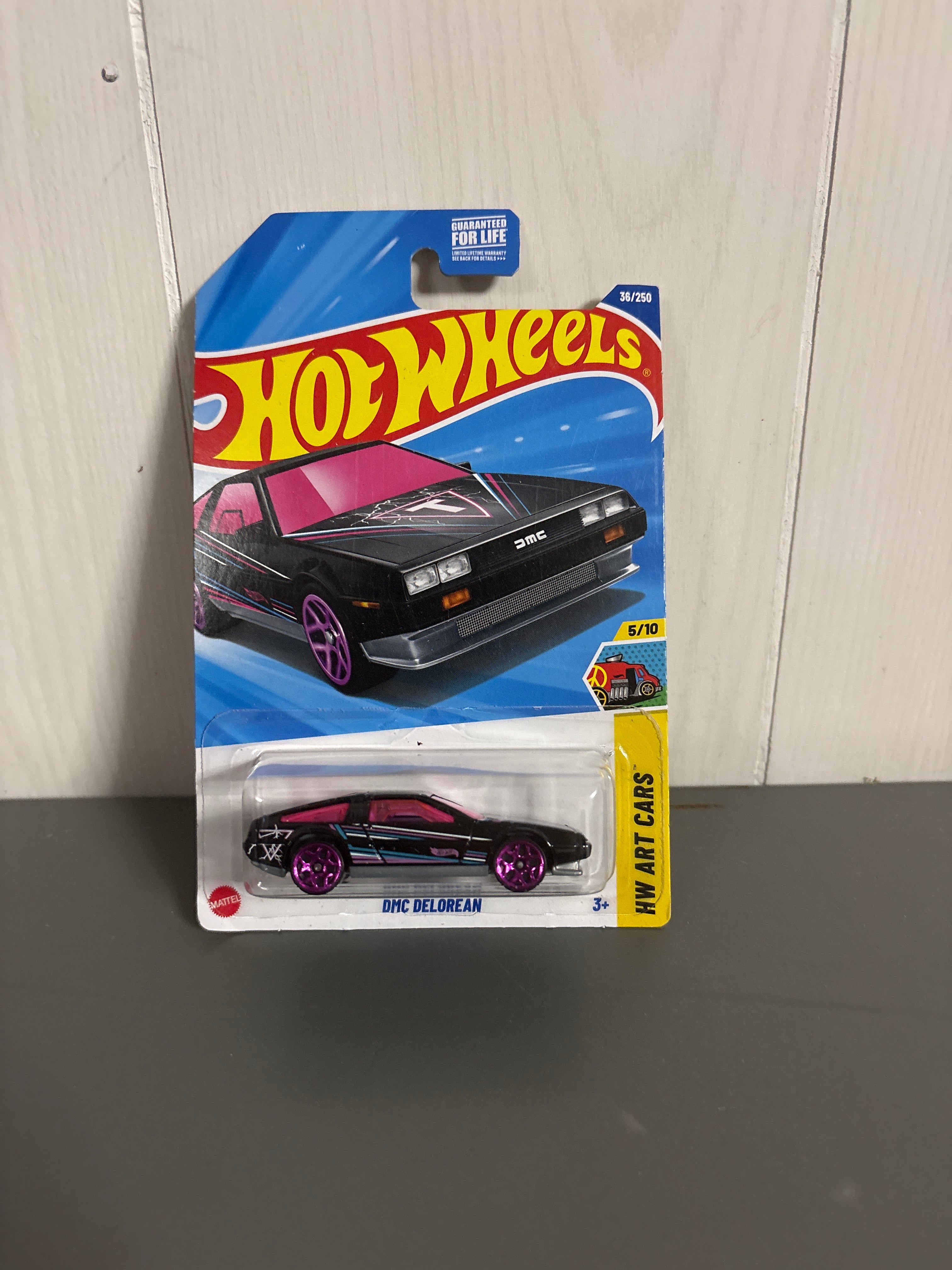 Hot Wheels DMC DeLorean Diecast