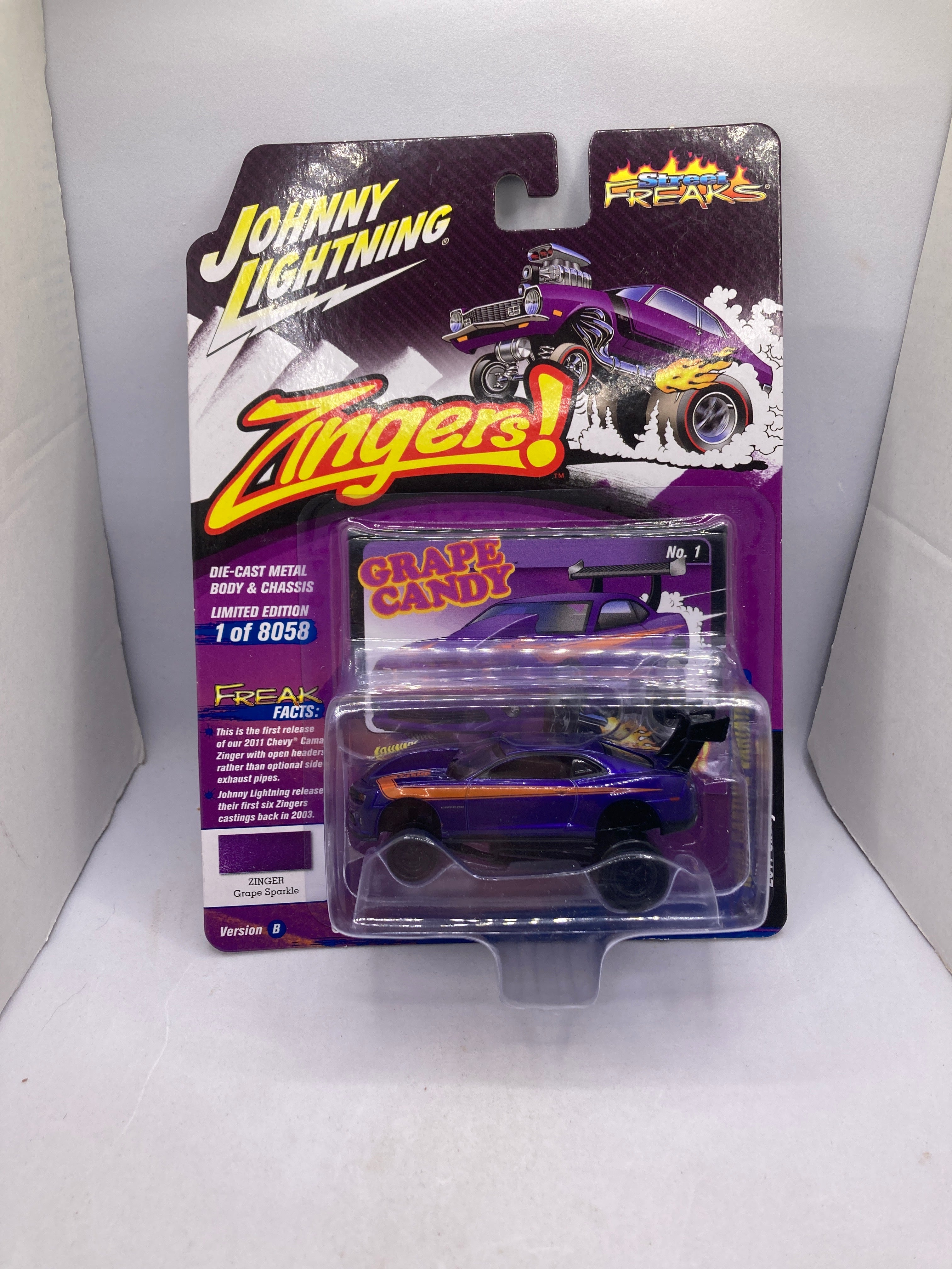 Johnny Lightning 2011 Chevy Camaro Diecast