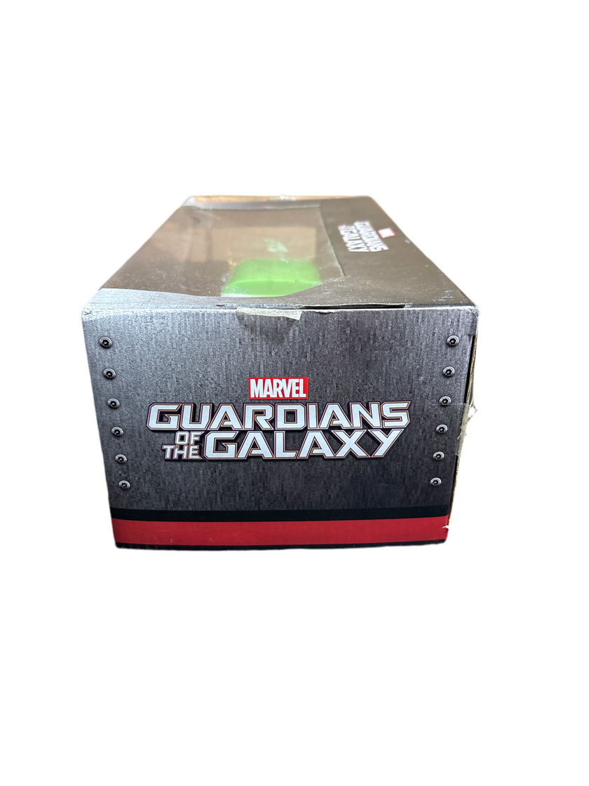 Jada Groot & 1963 Volkswagen Bus Pickup Diecast