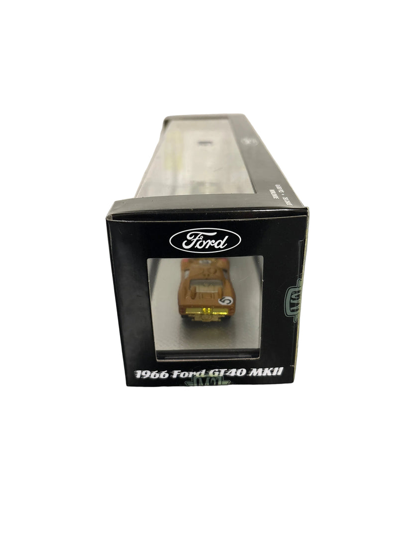 M2 1966 Ford GT40 MK II Diecast multi color