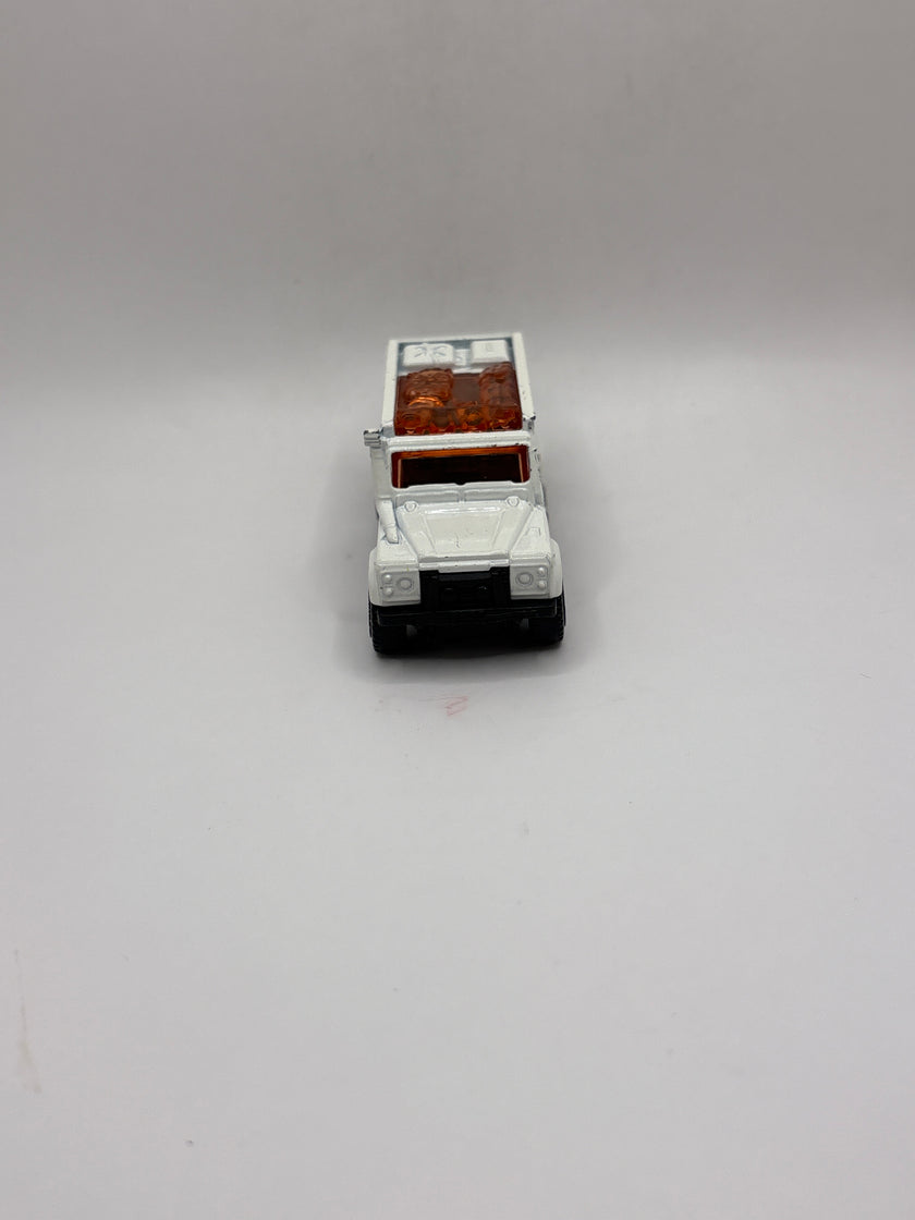 Matchbox 1997 Land Rover Defender 110 Diecast