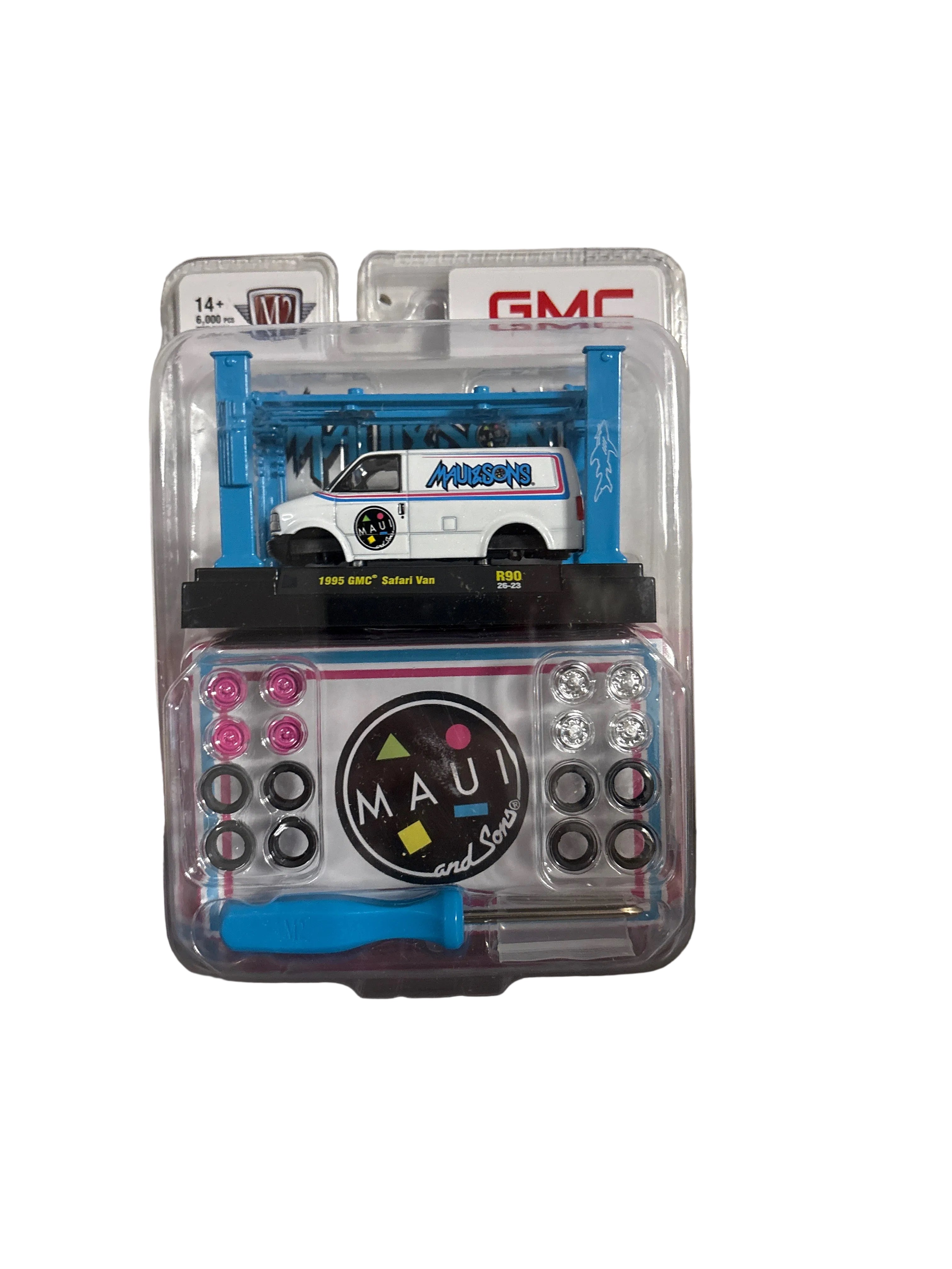 M2 1995 GMC Safari Van Diecast